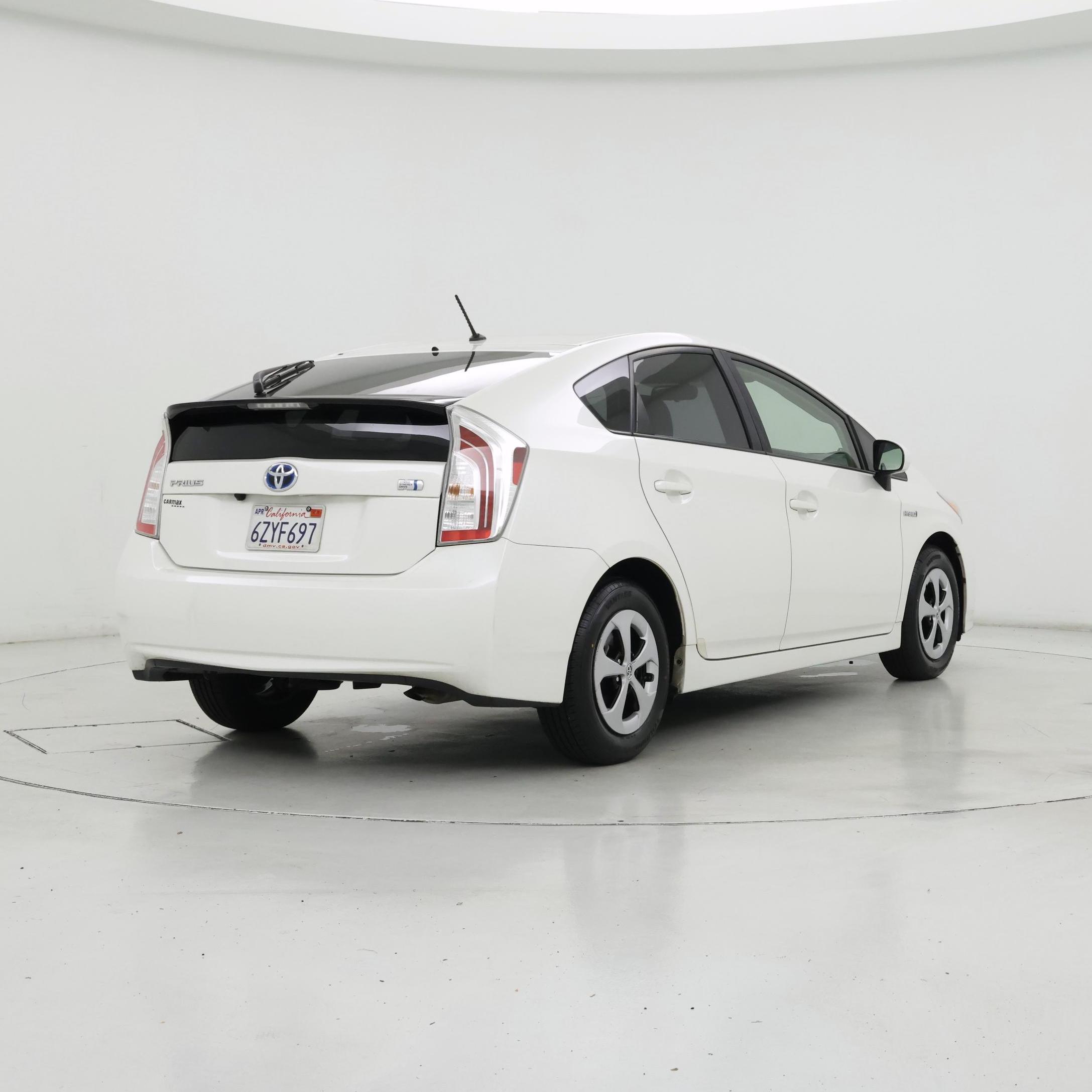 Thumbnail: 2013 Toyota Prius - 8