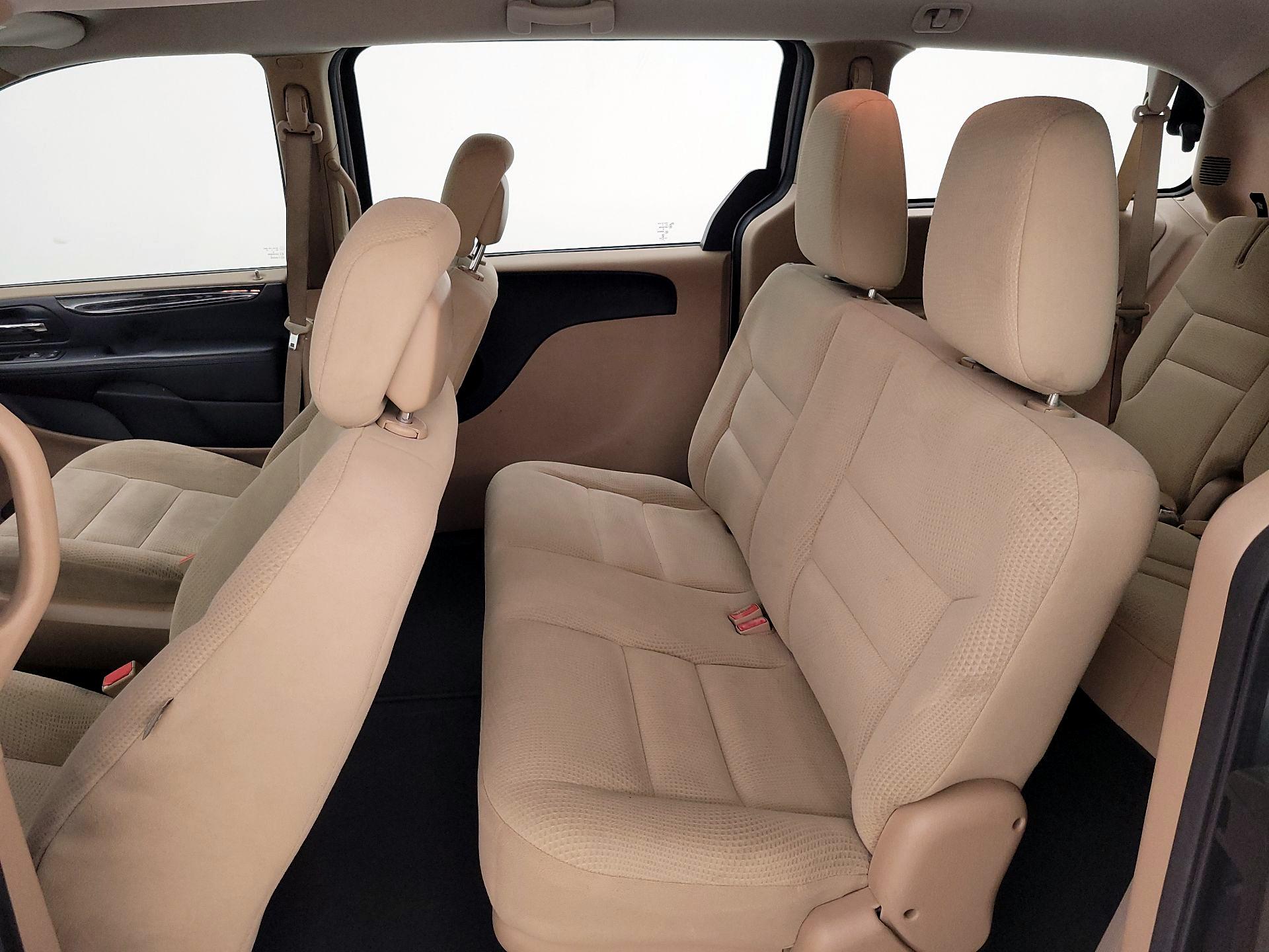 Thumbnail: 2016 Dodge Grand Caravan - 18