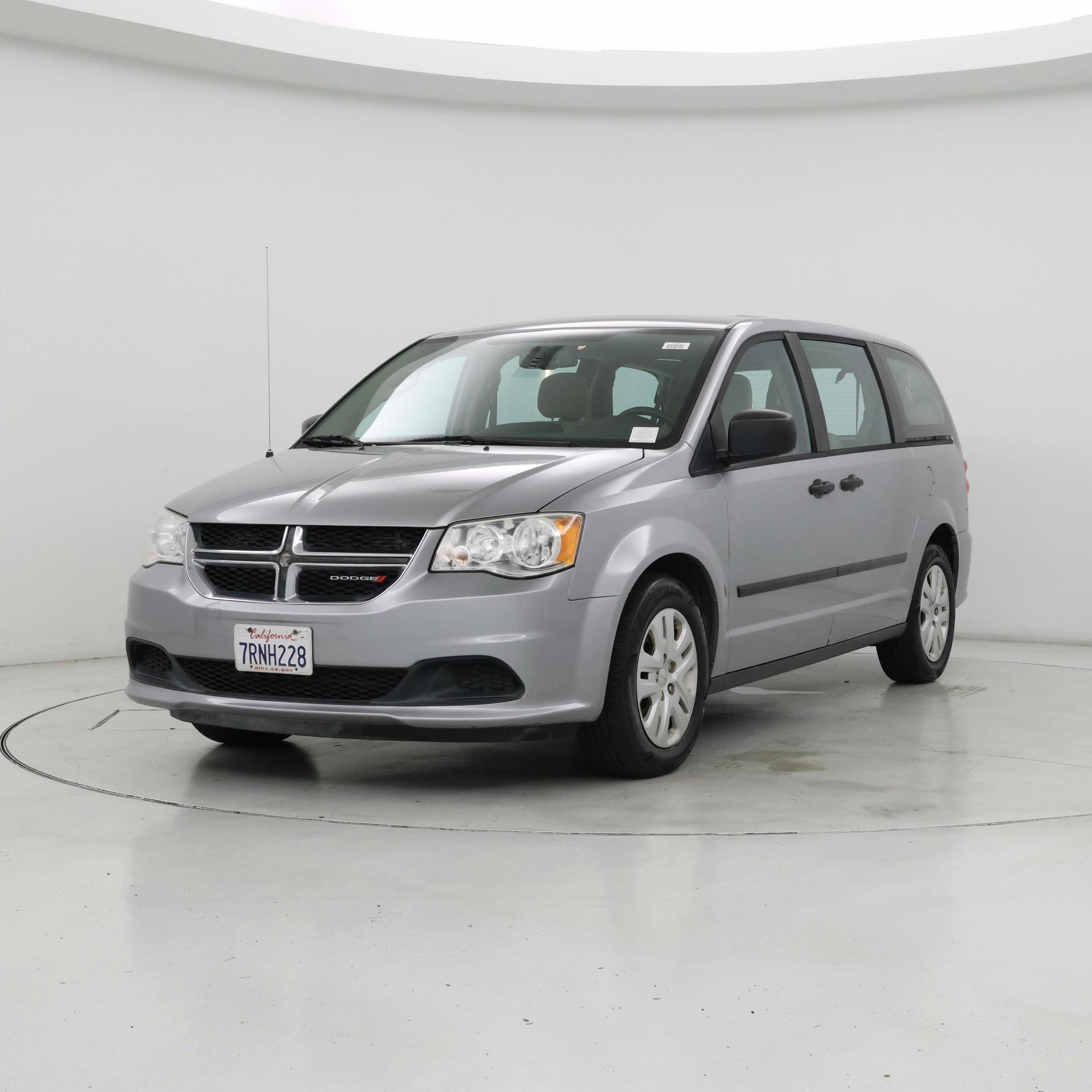Thumbnail: 2016 Dodge Grand Caravan - 4