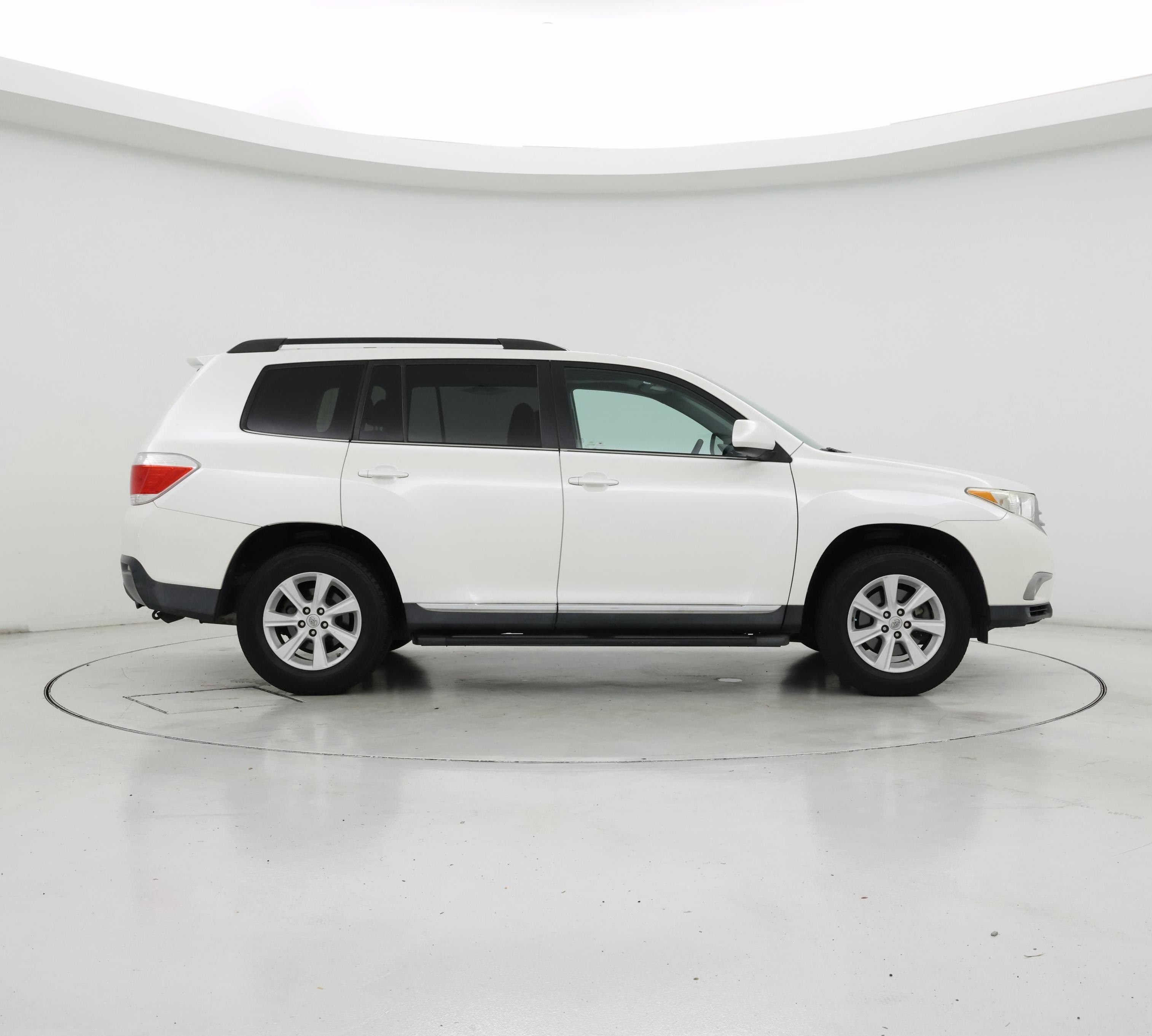 Thumbnail: 2013 Toyota Highlander - 7