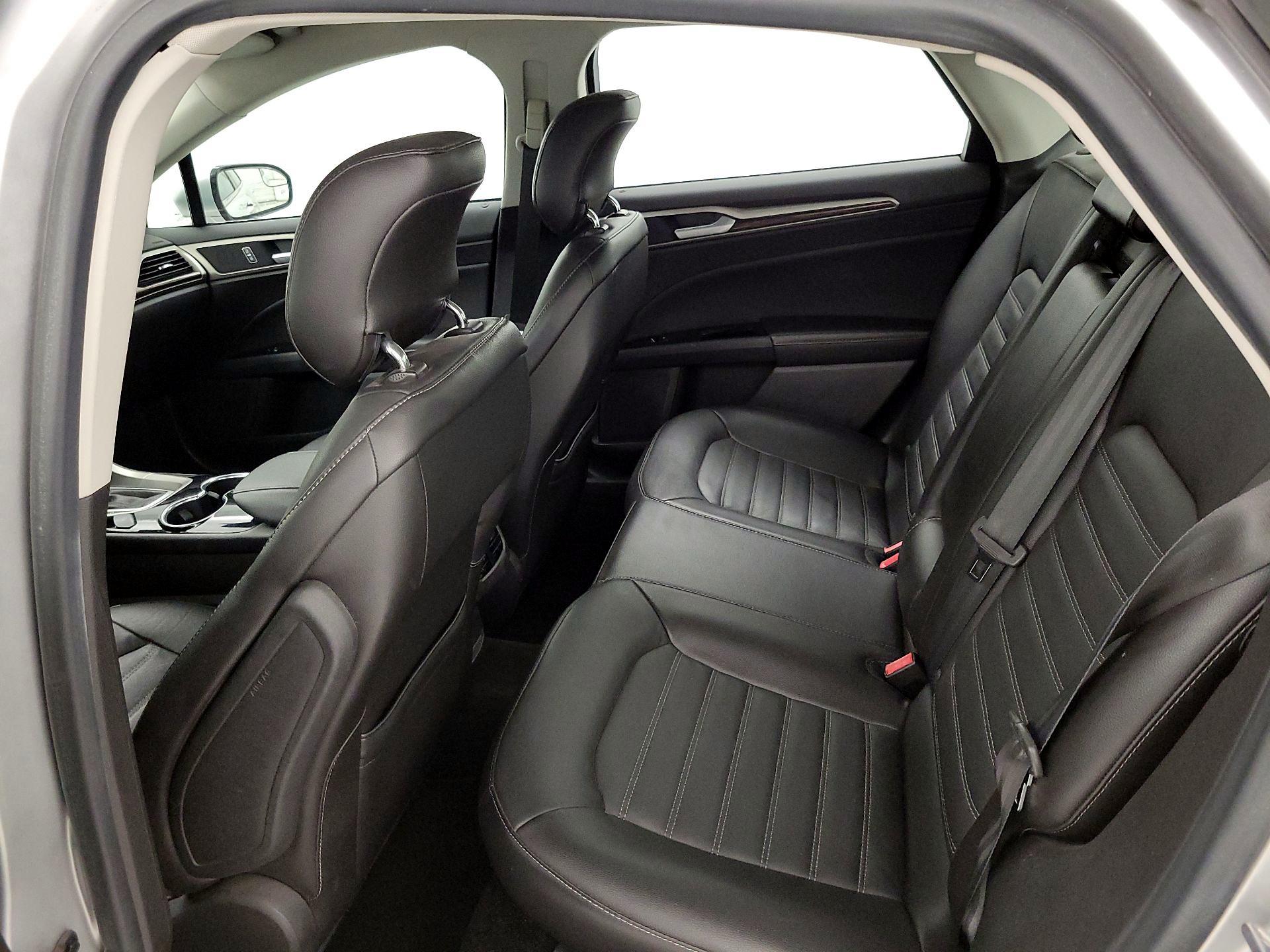 Thumbnail: 2014 Ford Fusion - 18