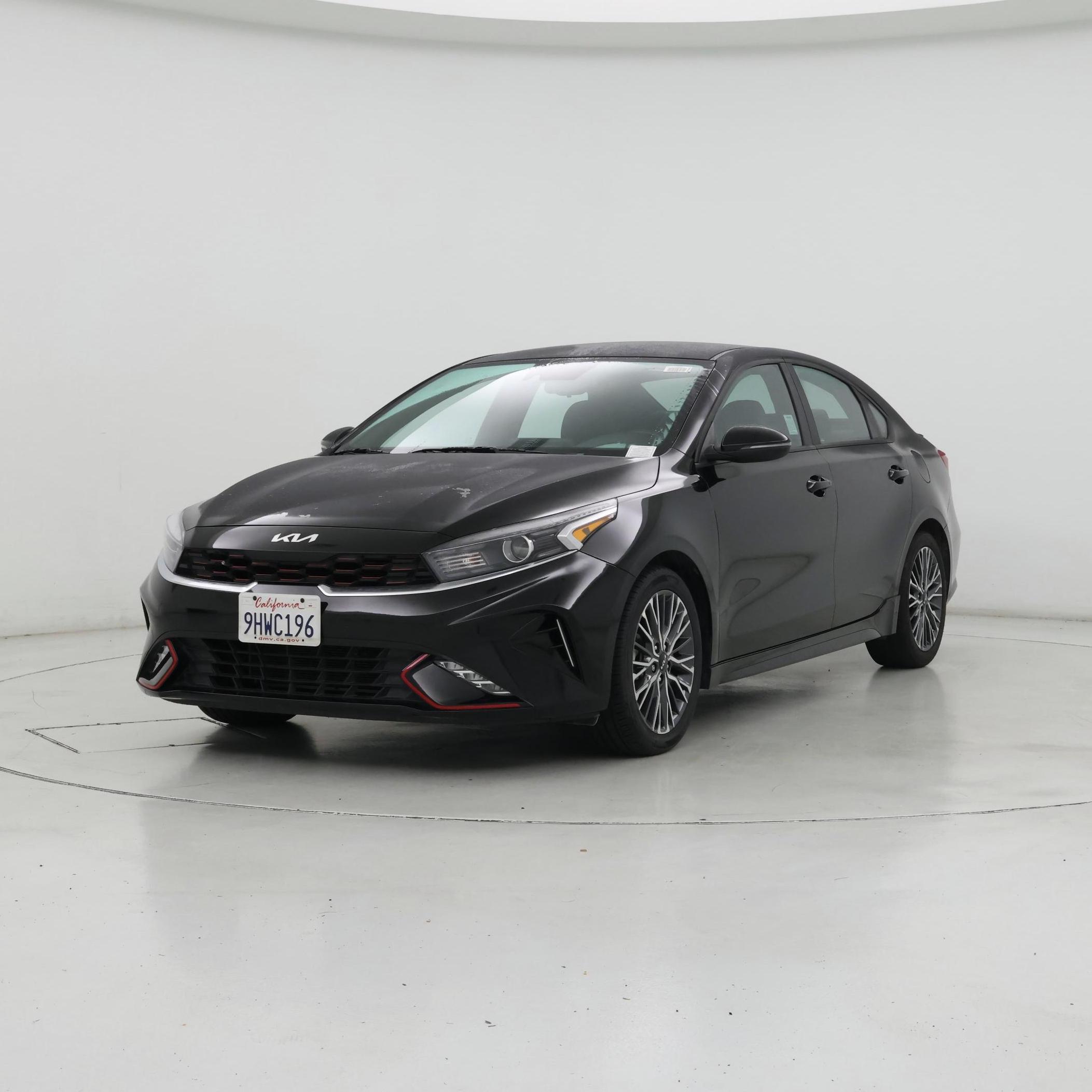 Thumbnail: 2023 Kia Forte - 4