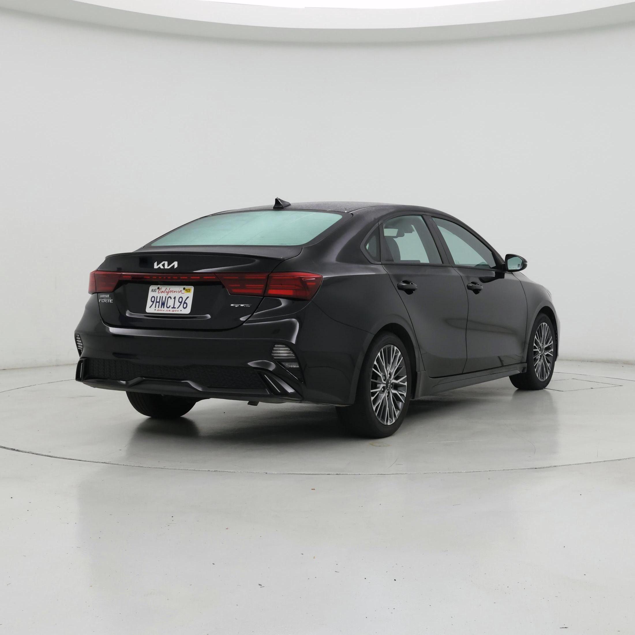 Thumbnail: 2023 Kia Forte - 8
