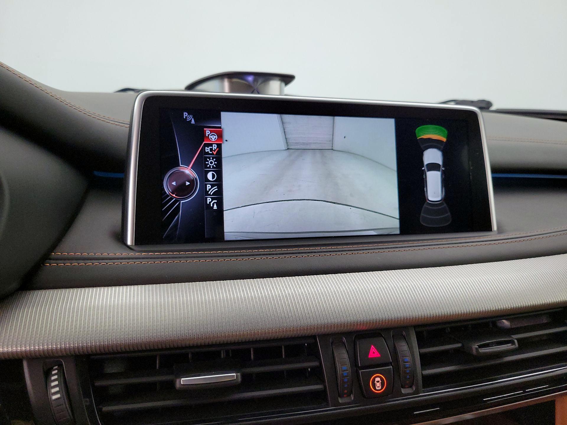 Thumbnail: 2016 BMW X5 - 15