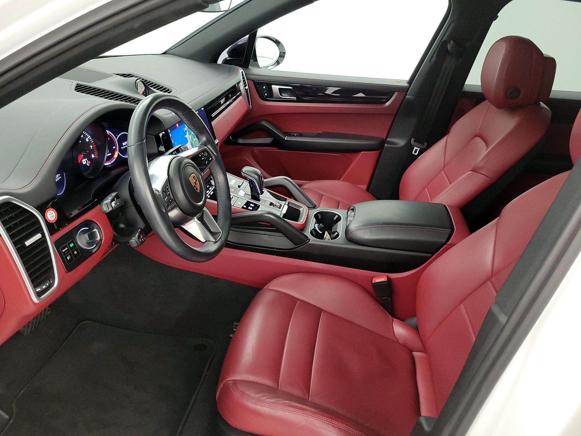 Thumbnail: 2020 Porsche Cayenne - 11