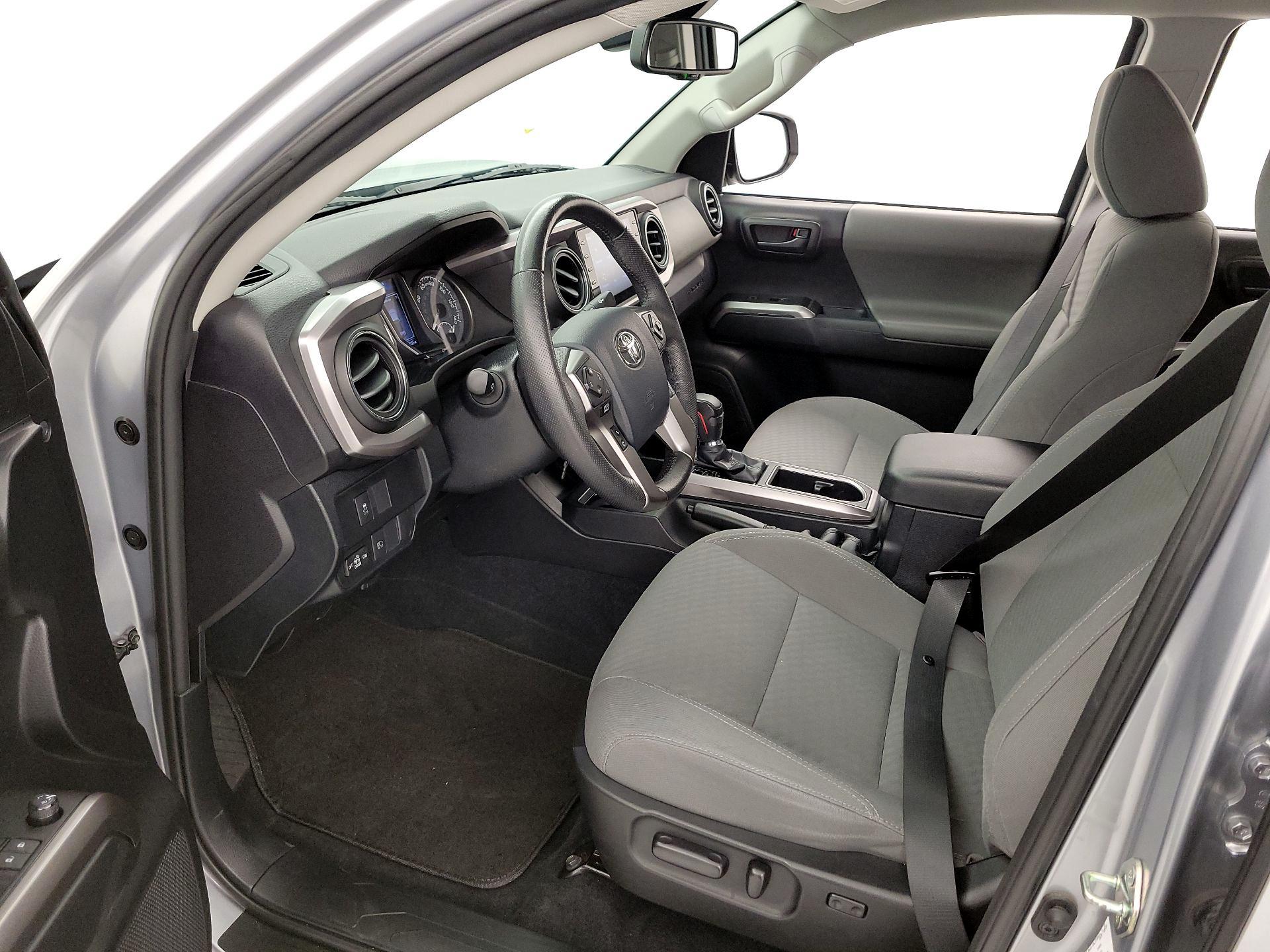 Thumbnail: 2020 Toyota Tacoma - 11