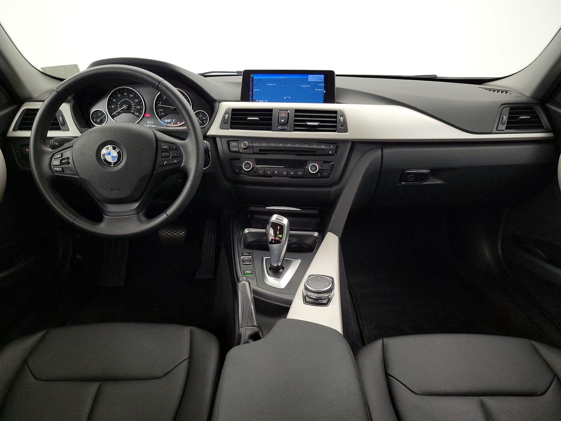 Thumbnail: 2015 BMW 3 Series - 9