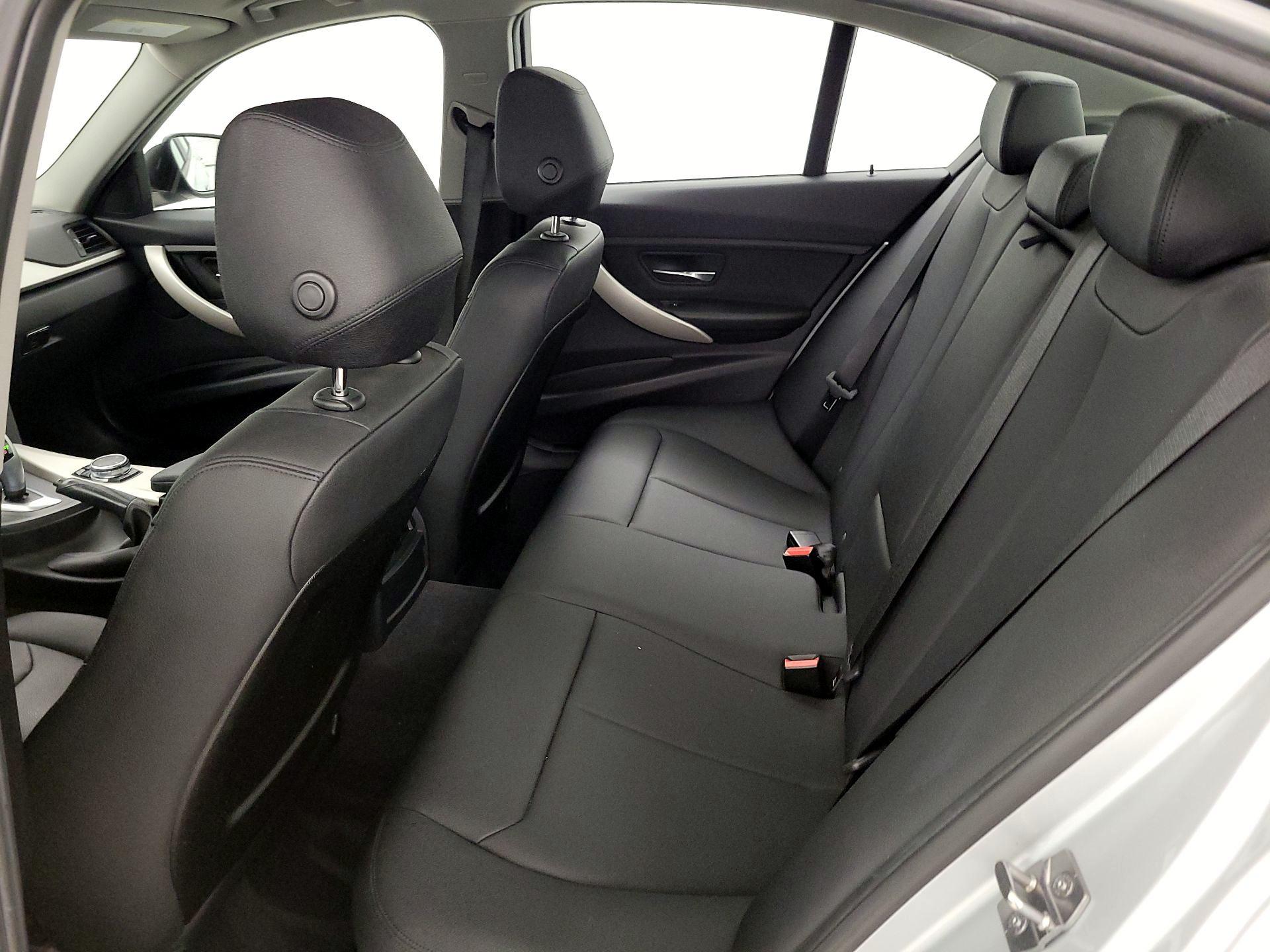 Thumbnail: 2015 BMW 3 Series - 20