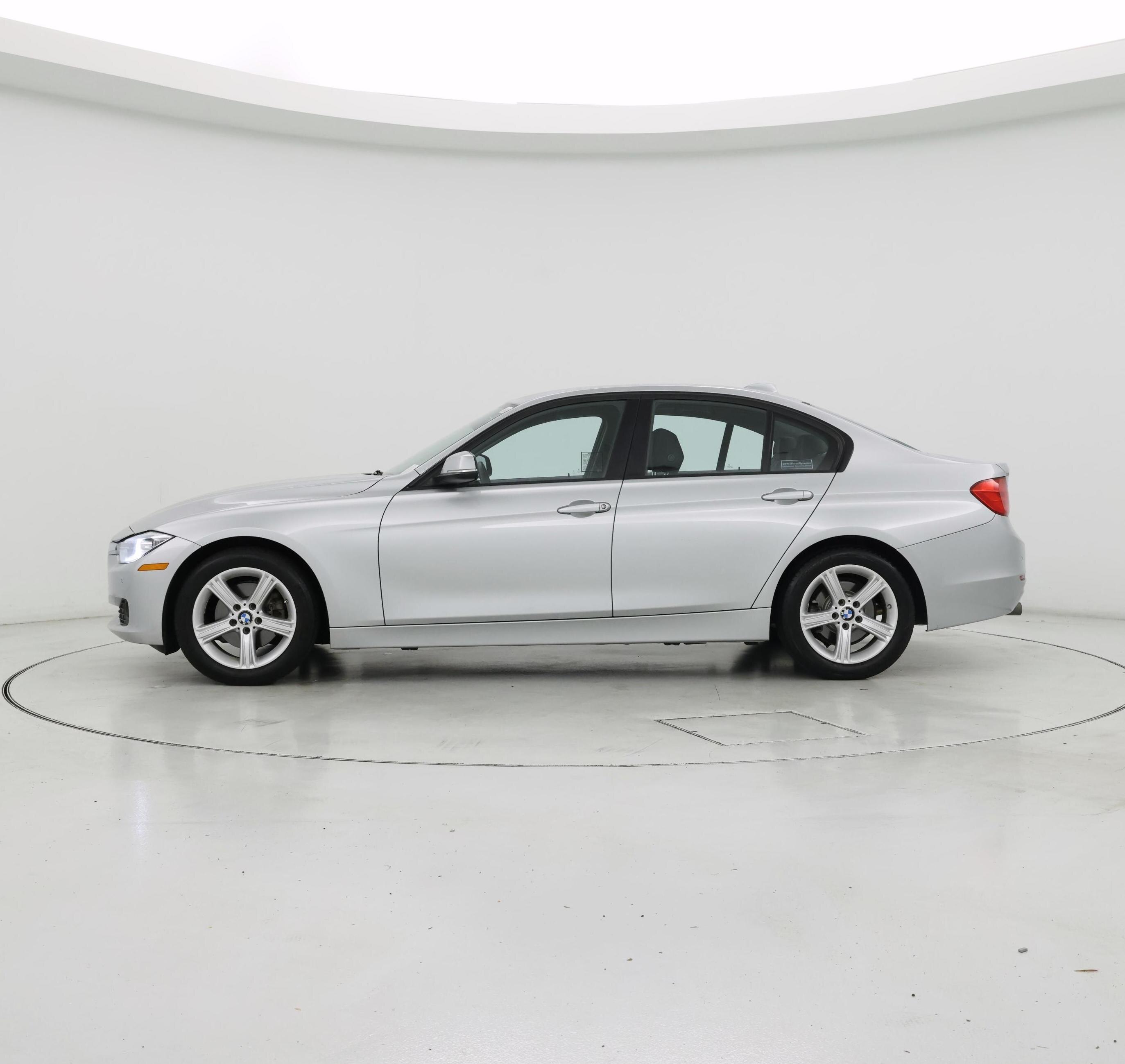 Thumbnail: 2015 BMW 3 Series - 3