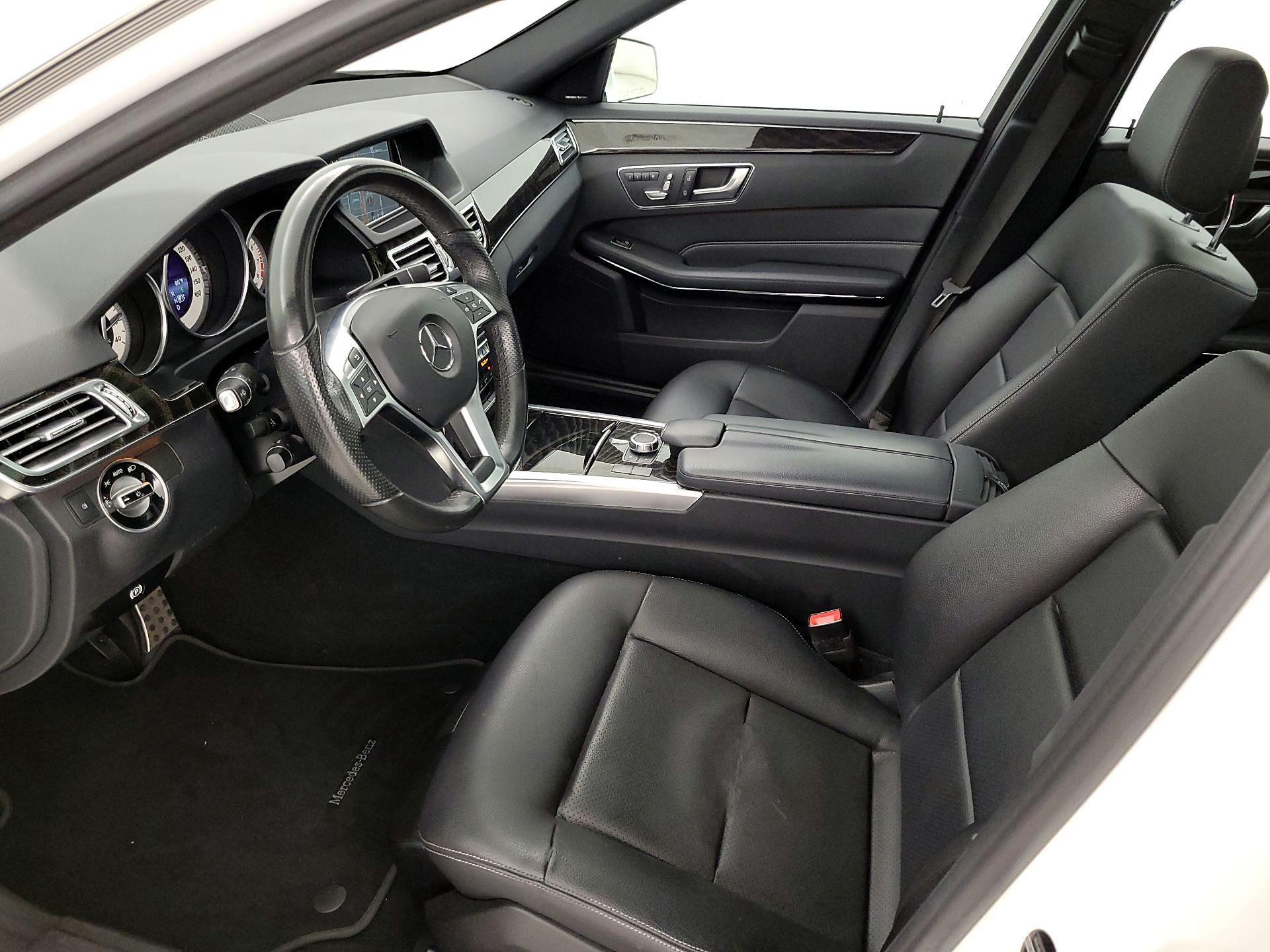 Thumbnail: 2016 Mercedes-Benz E-Class - 11