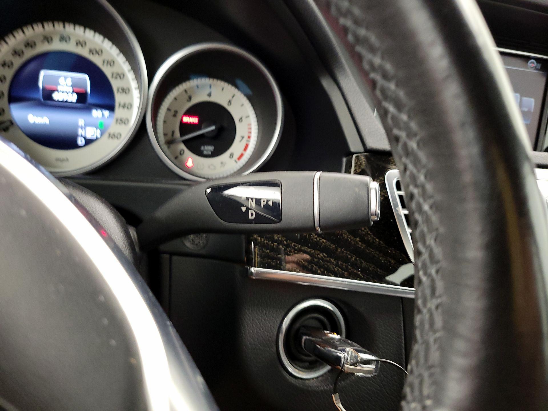 Thumbnail: 2016 Mercedes-Benz E-Class - 18