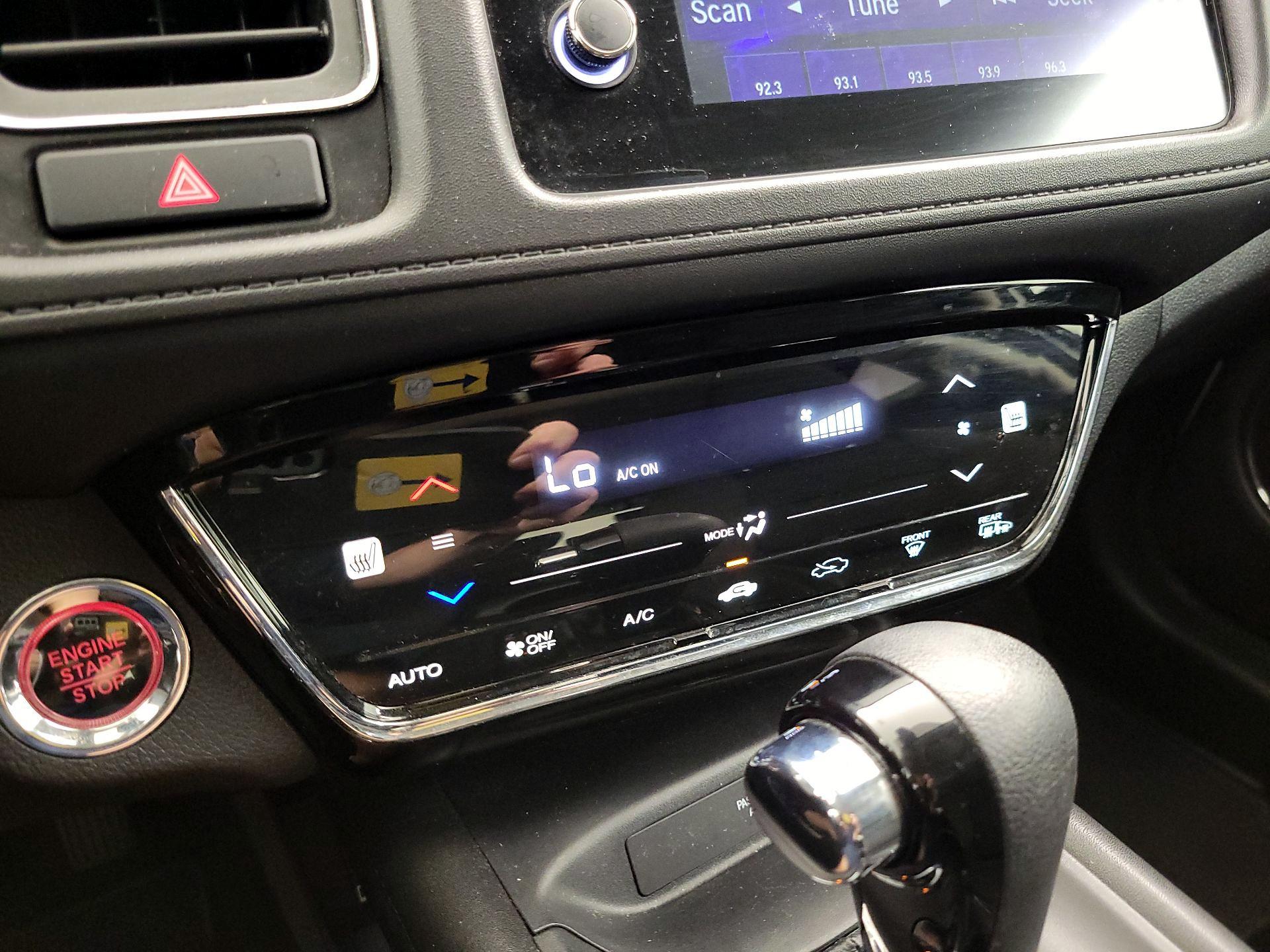 Thumbnail: 2021 Honda HR-V - 16