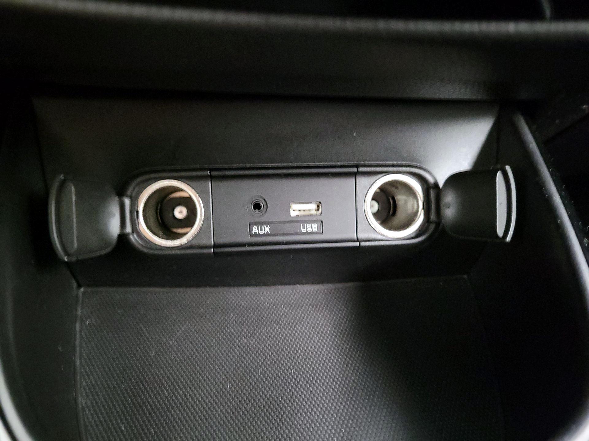 Thumbnail: 2016 Kia Soul - 18