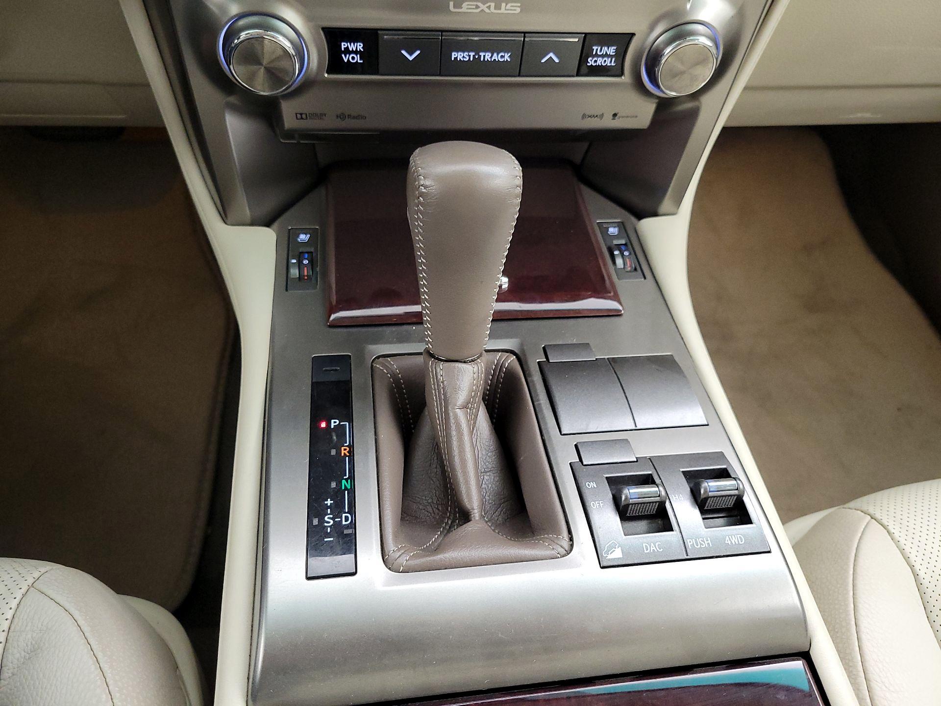 Thumbnail: 2014 Lexus GX - 18