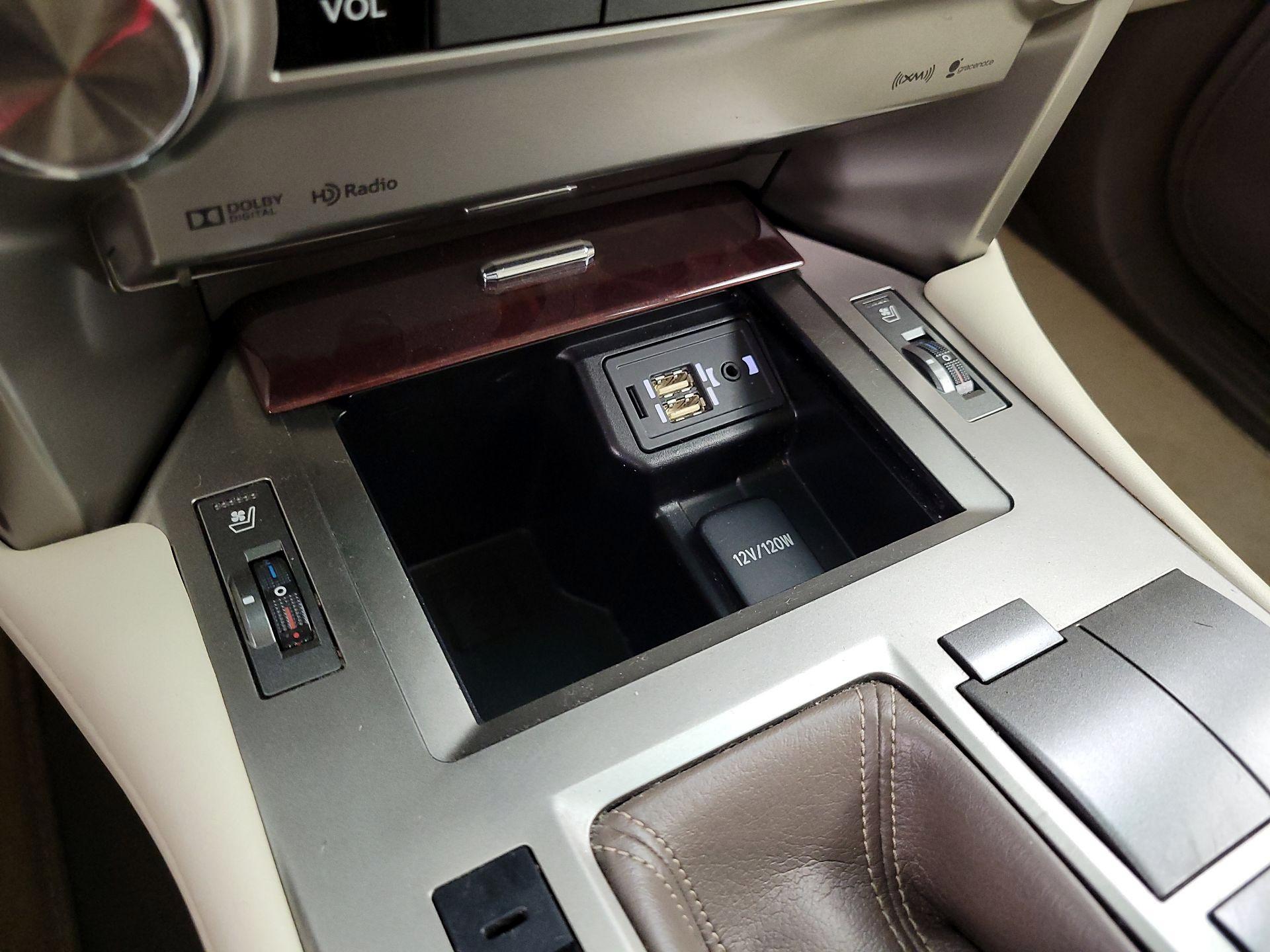 Thumbnail: 2014 Lexus GX - 19