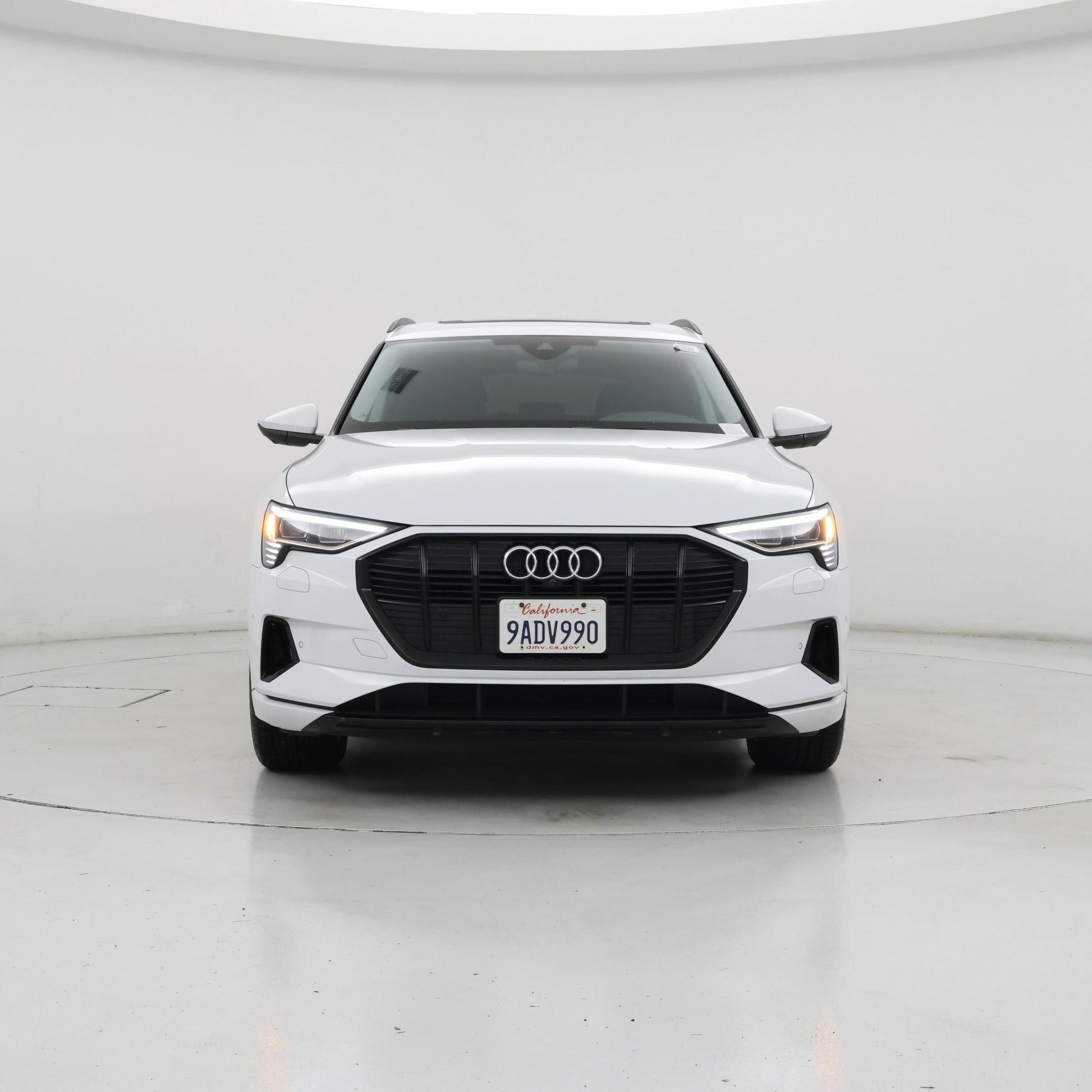 Thumbnail: 2022 Audi e-tron - 5