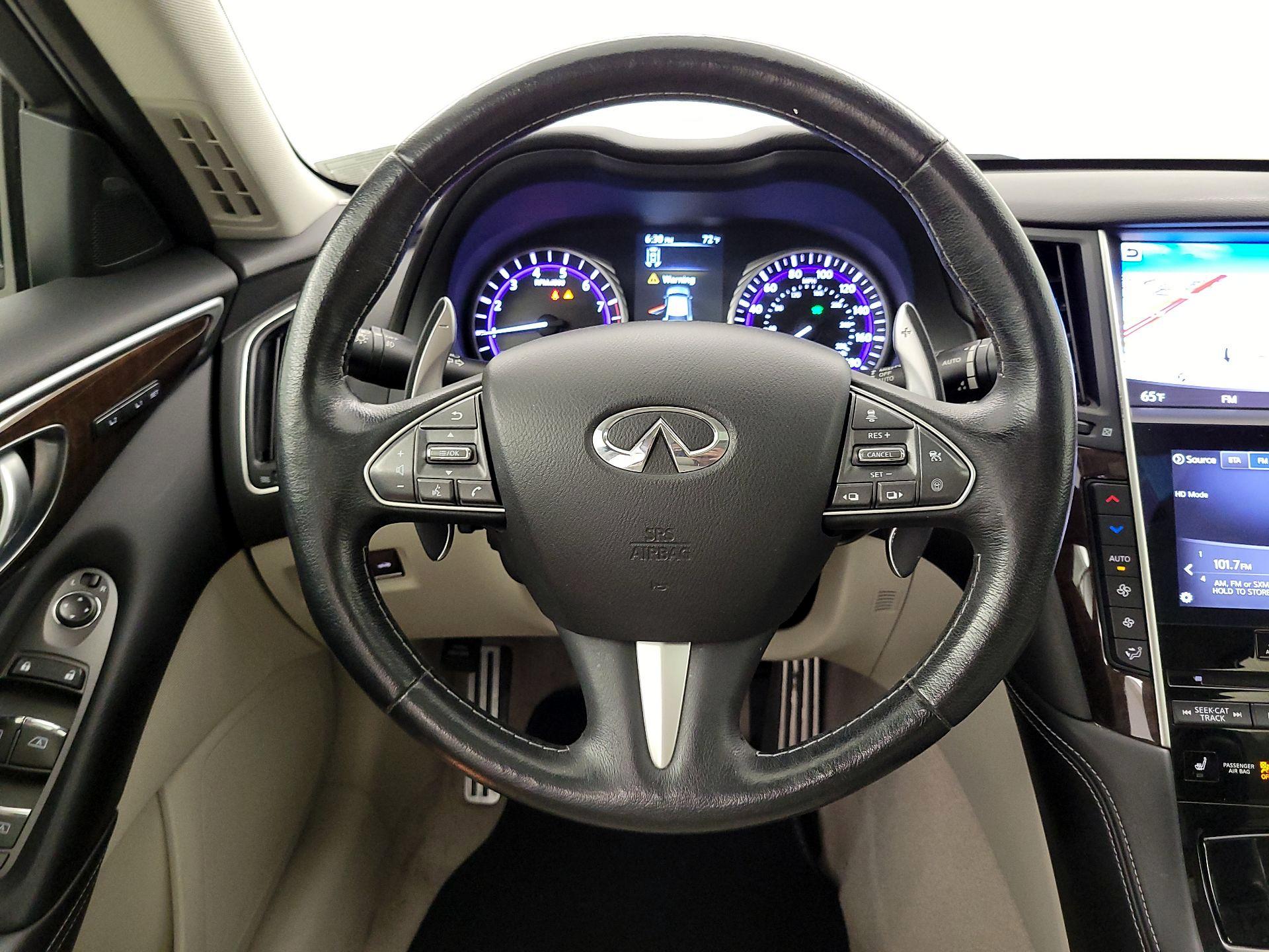 Thumbnail: 2015 INFINITI Q50 - 10