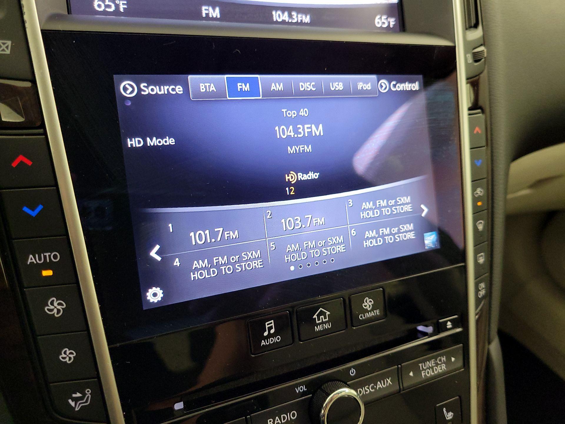 Thumbnail: 2015 INFINITI Q50 - 16