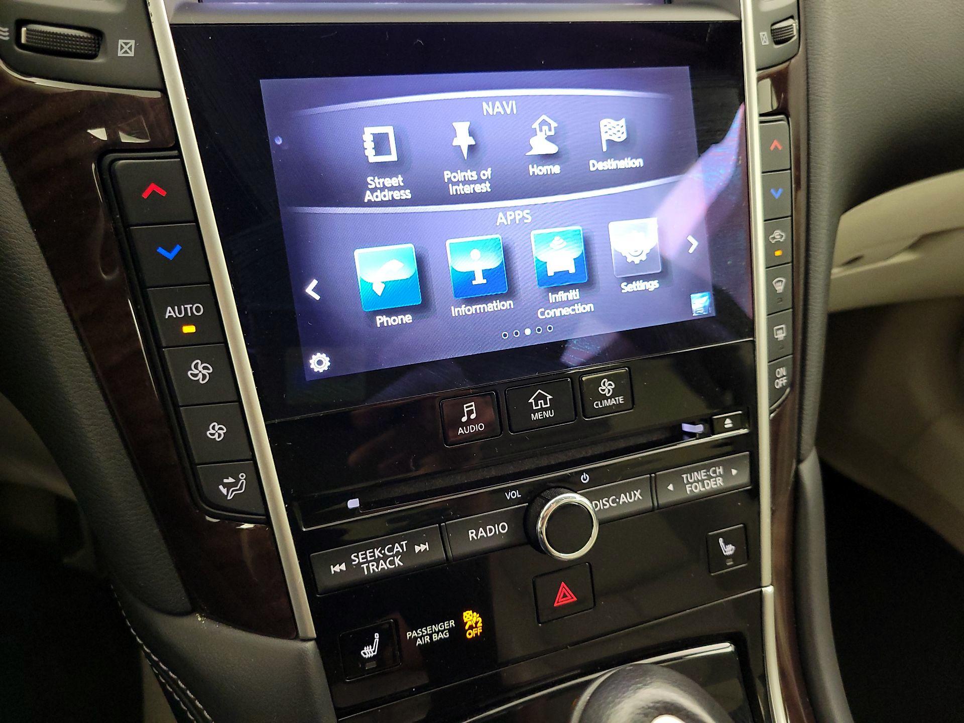 Thumbnail: 2015 INFINITI Q50 - 17