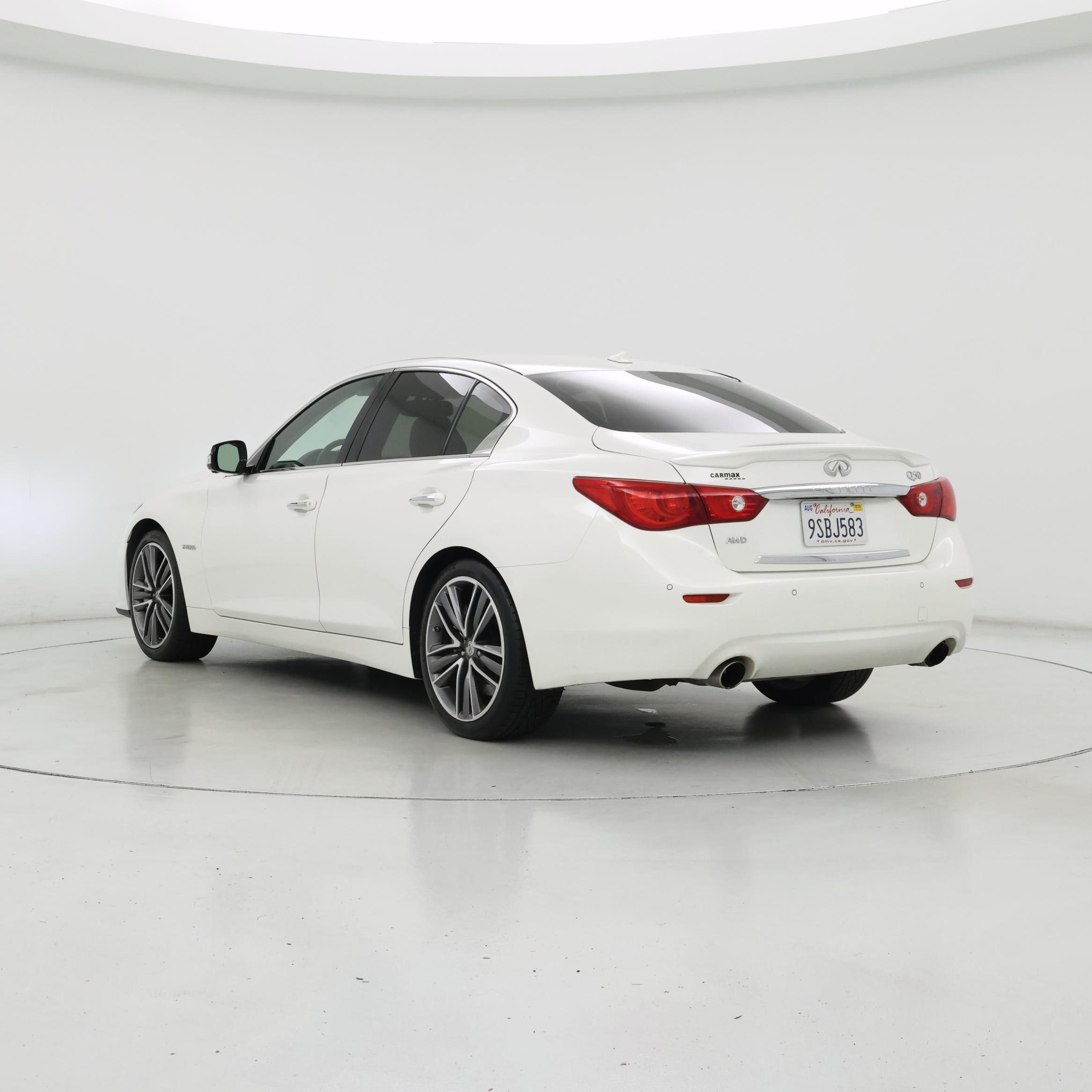 Thumbnail: 2015 INFINITI Q50 - 2