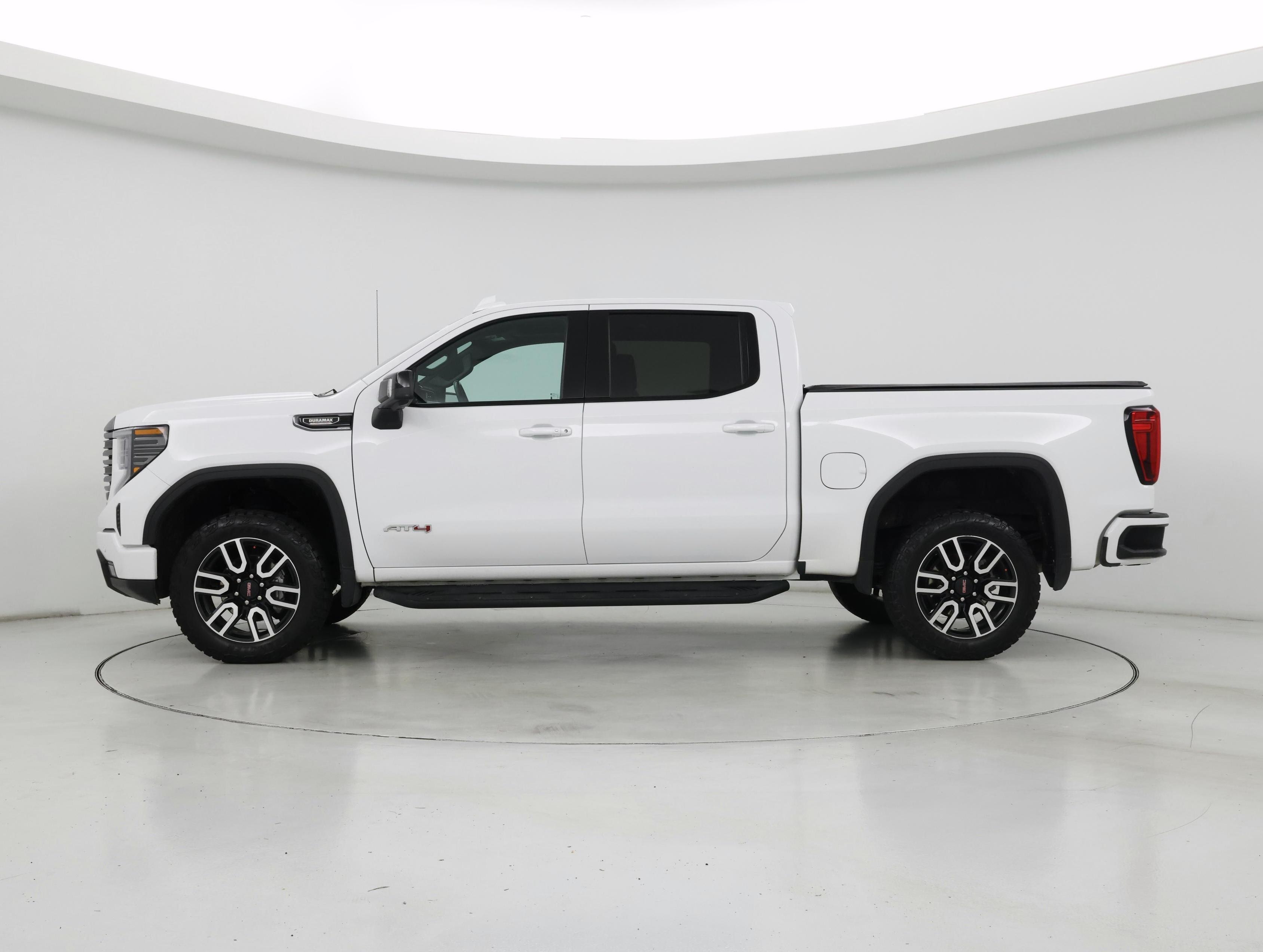 Thumbnail: 2023 GMC Sierra 1500 - 3
