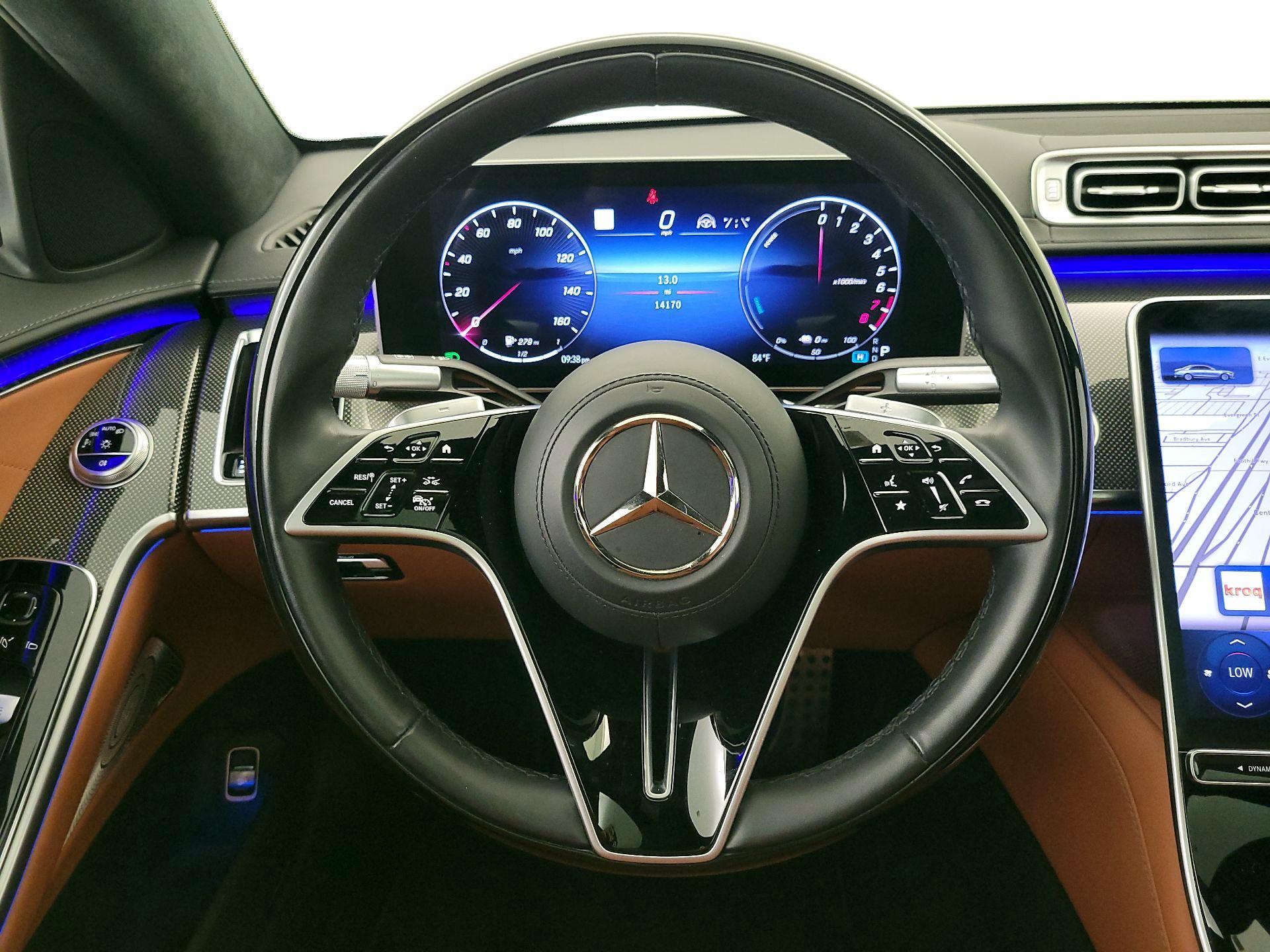 Thumbnail: 2023 Mercedes-Benz S-Class - 10
