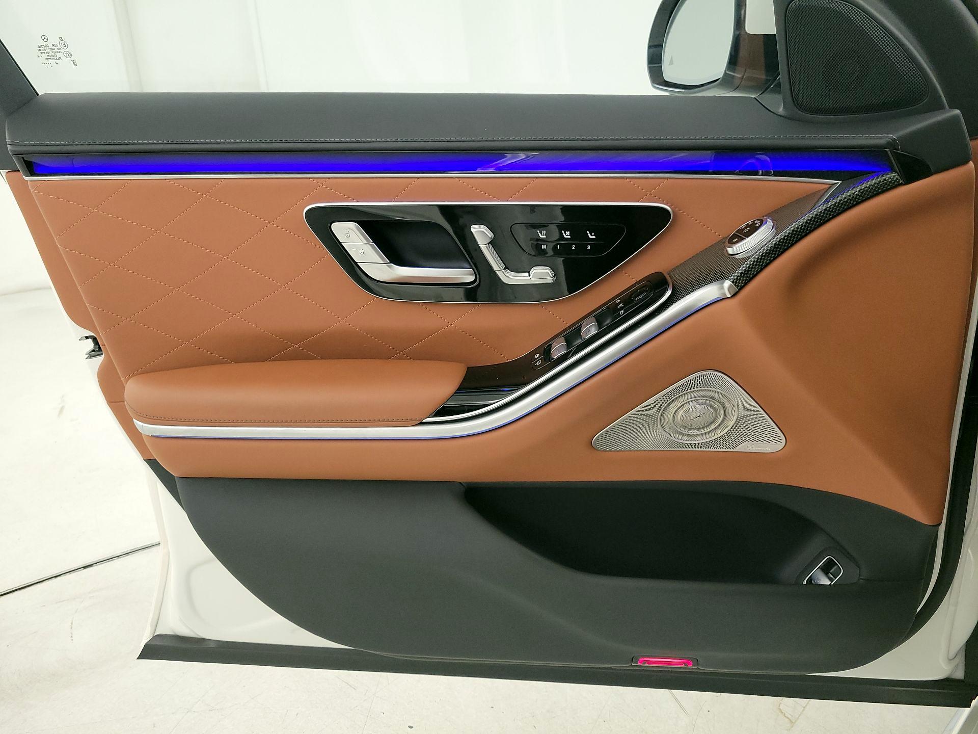 Thumbnail: 2023 Mercedes-Benz S-Class - 12