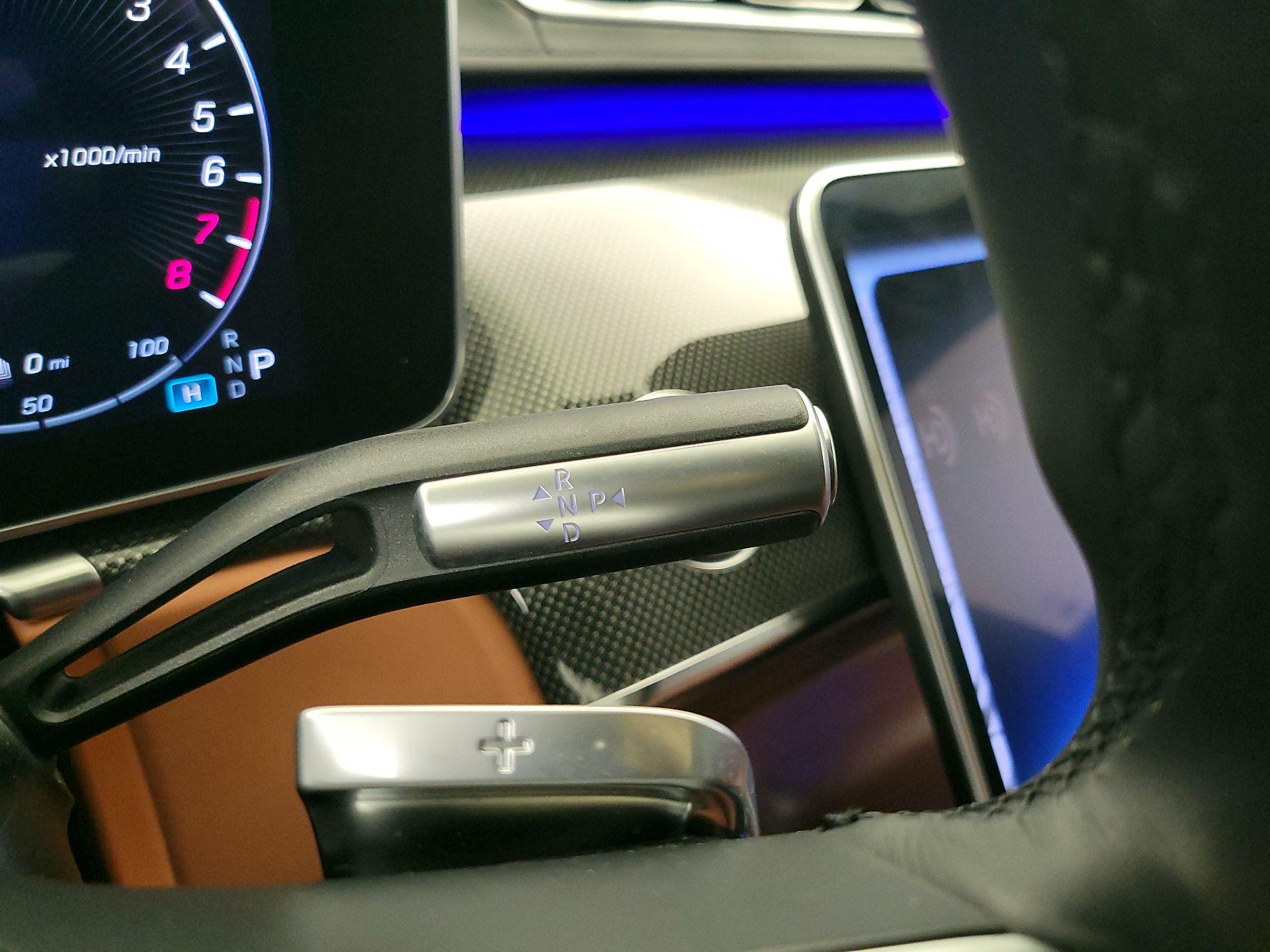 Thumbnail: 2023 Mercedes-Benz S-Class - 18
