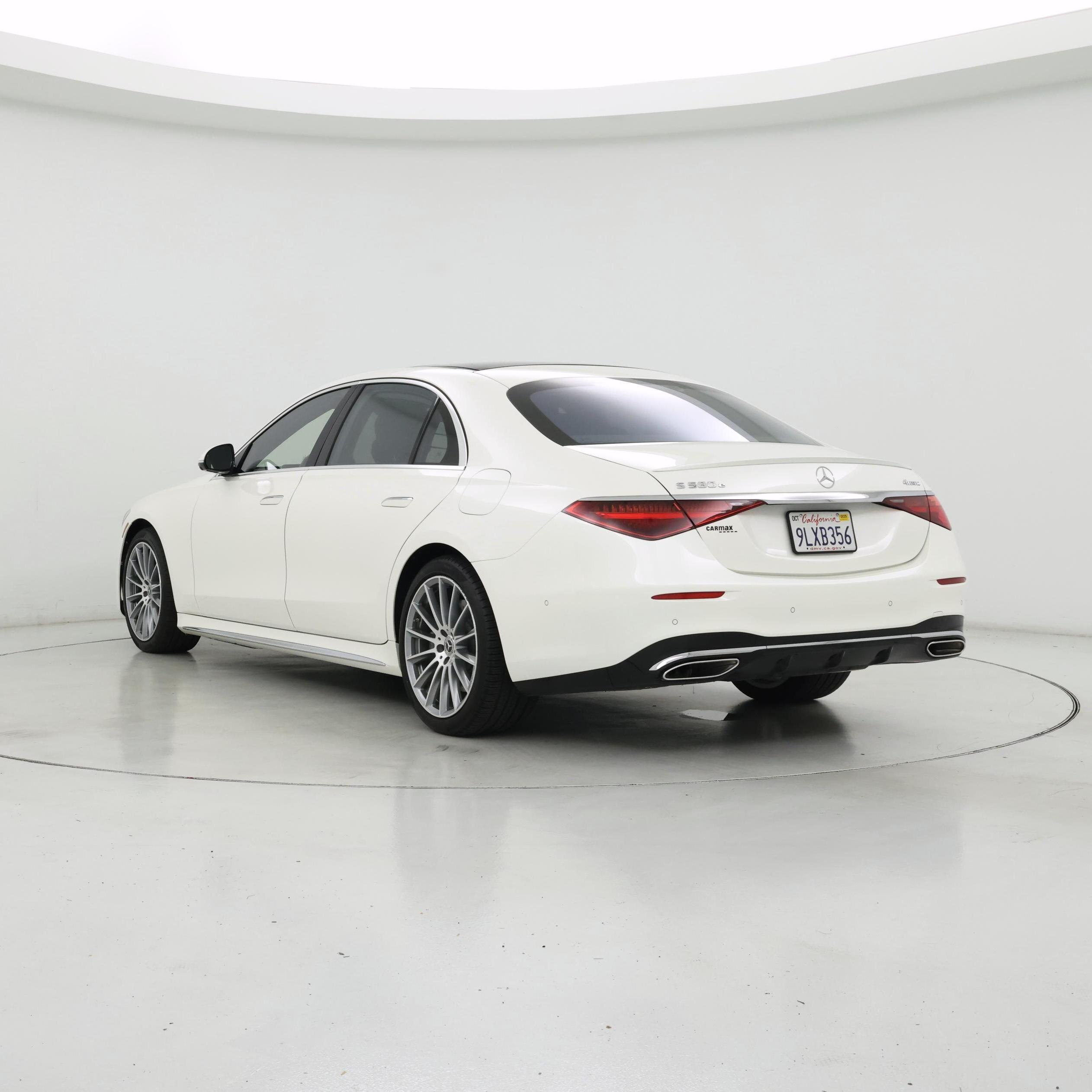 Thumbnail: 2023 Mercedes-Benz S-Class - 2
