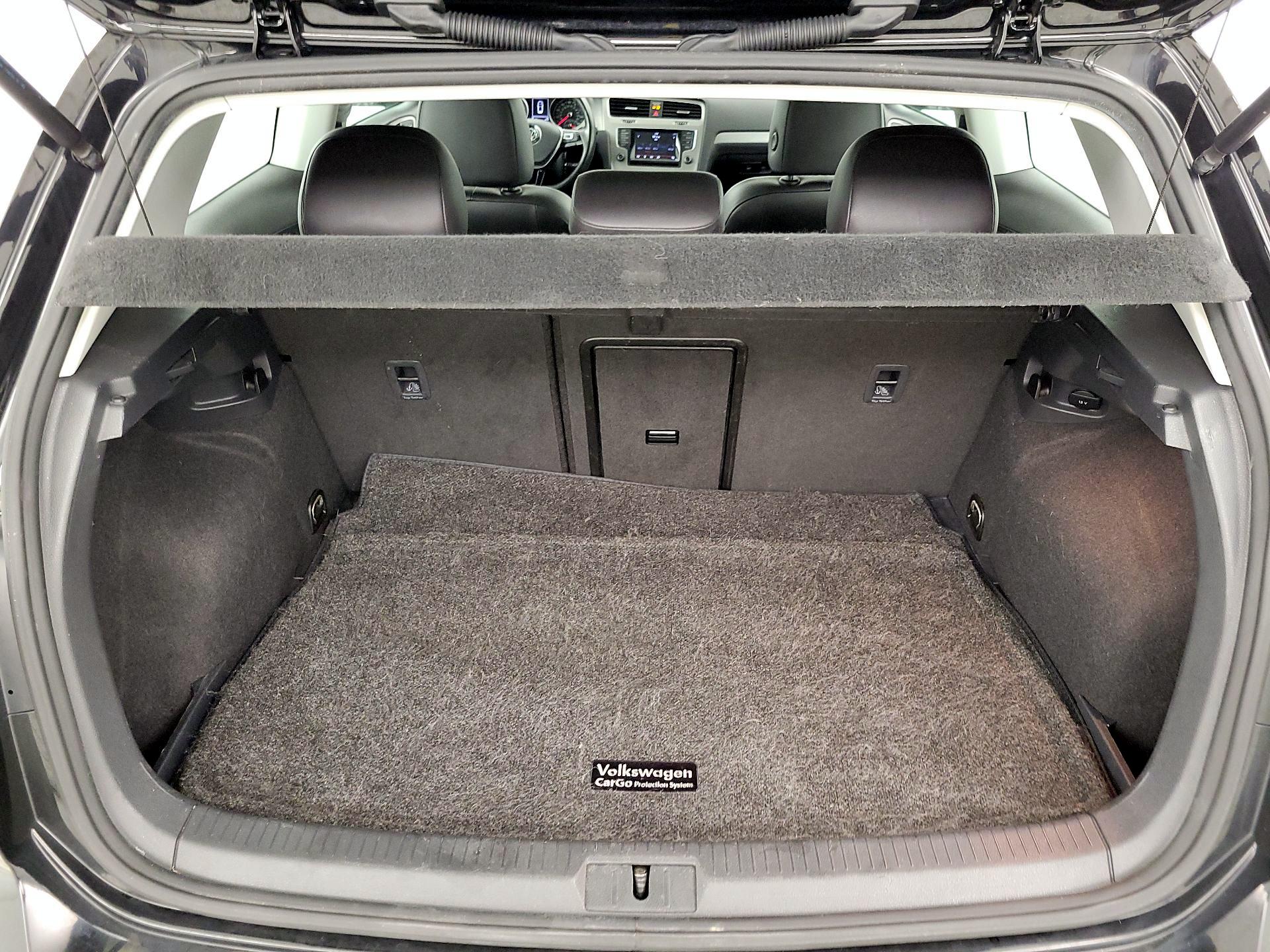 Thumbnail: 2015 Volkswagen Golf - 18