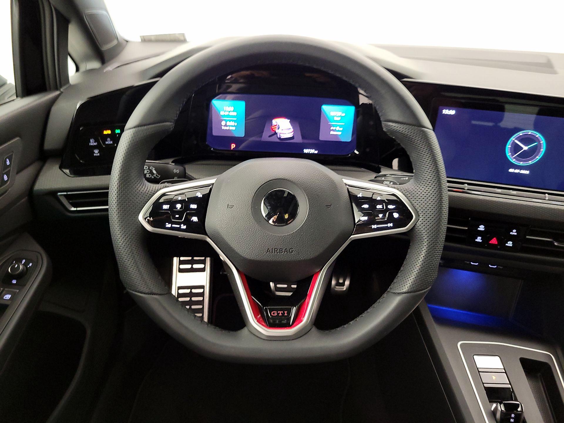Thumbnail: 2022 Volkswagen Golf - 10