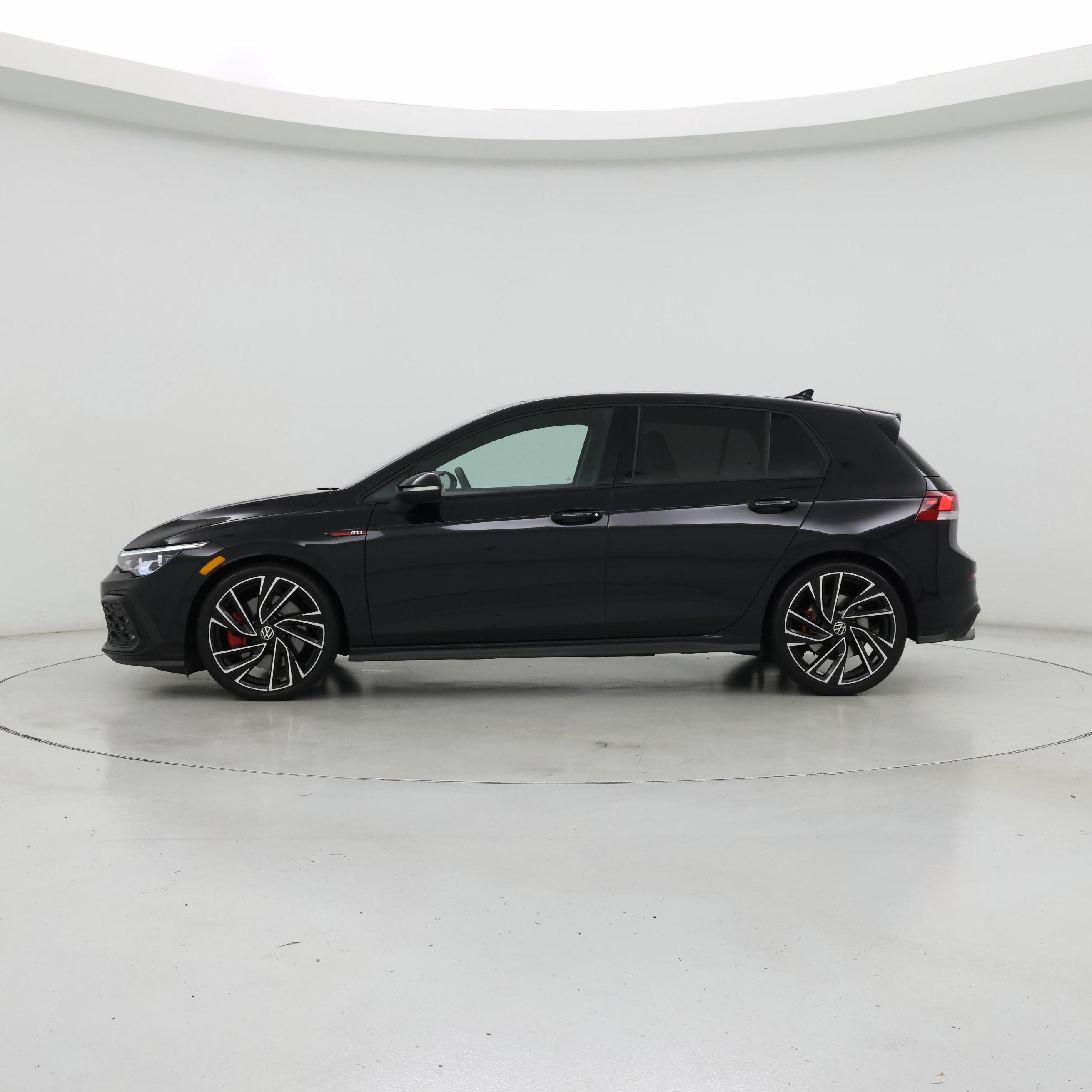 Thumbnail: 2022 Volkswagen Golf - 3