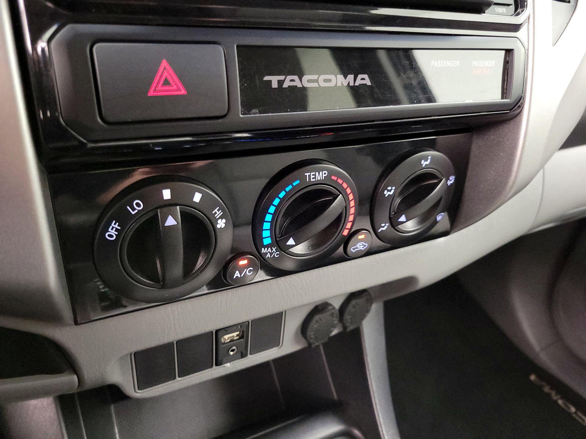 Thumbnail: 2015 Toyota Tacoma - 16