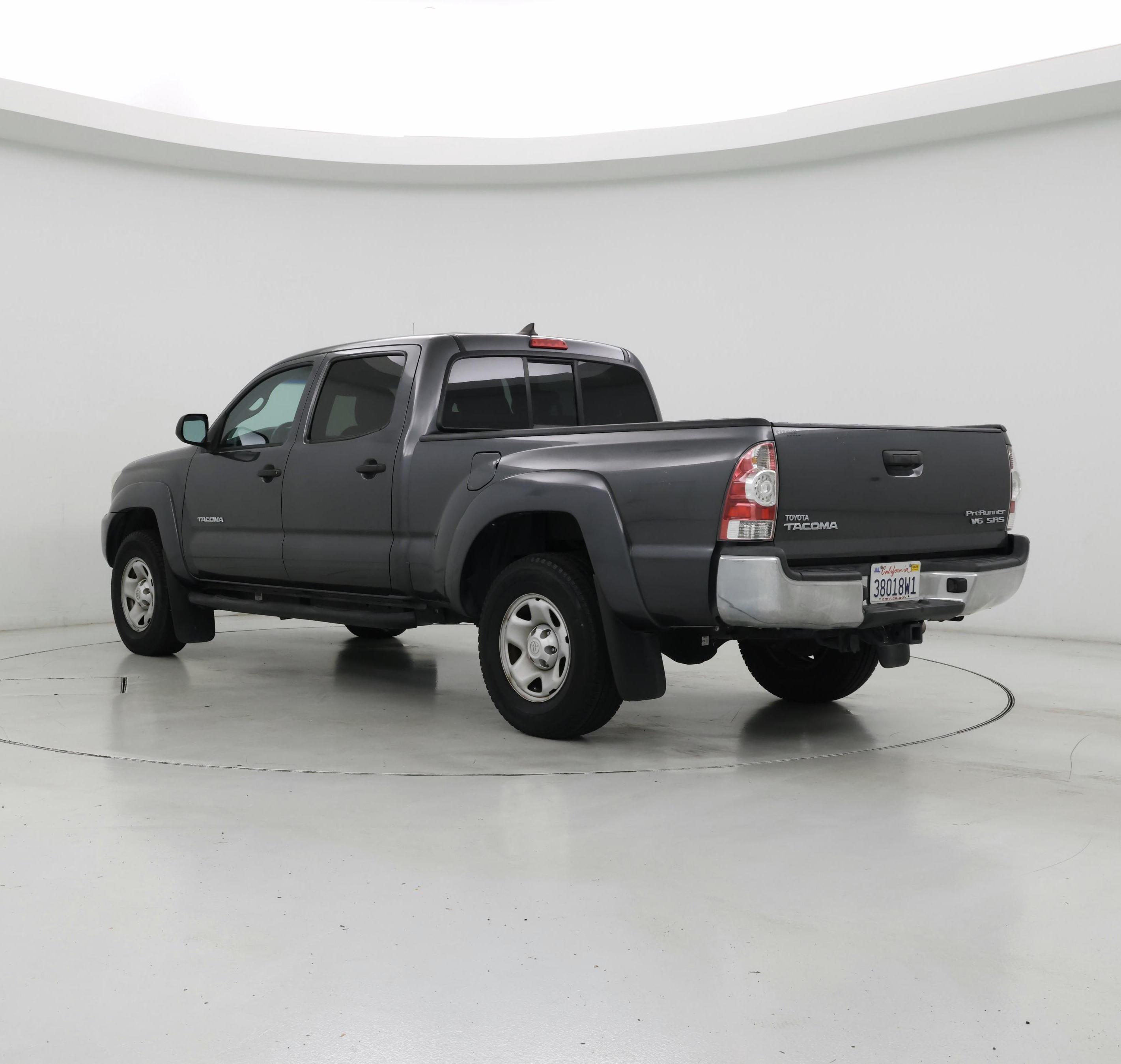 Thumbnail: 2015 Toyota Tacoma - 2