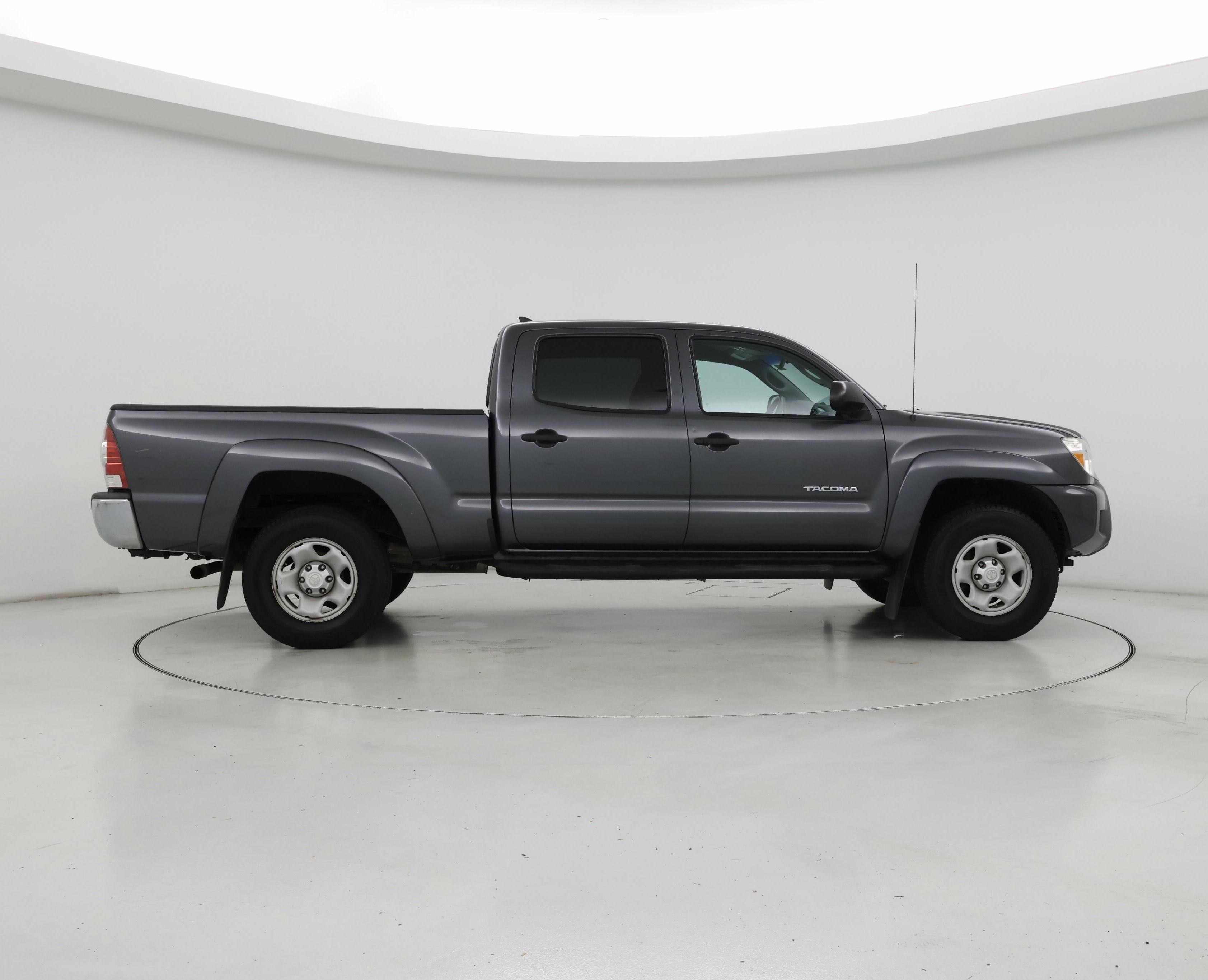 Thumbnail: 2015 Toyota Tacoma - 7