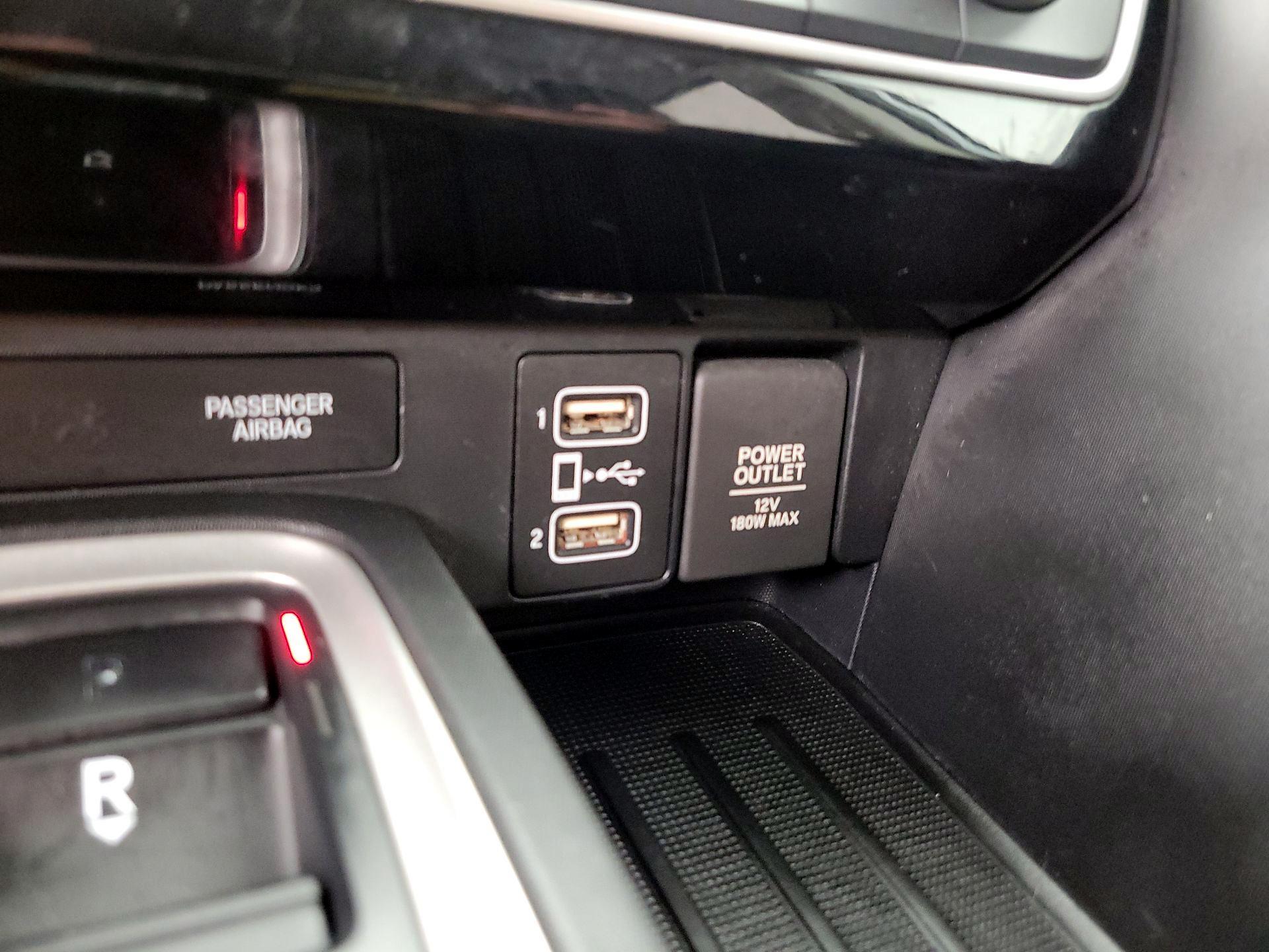 Thumbnail: 2019 Honda Insight - 18