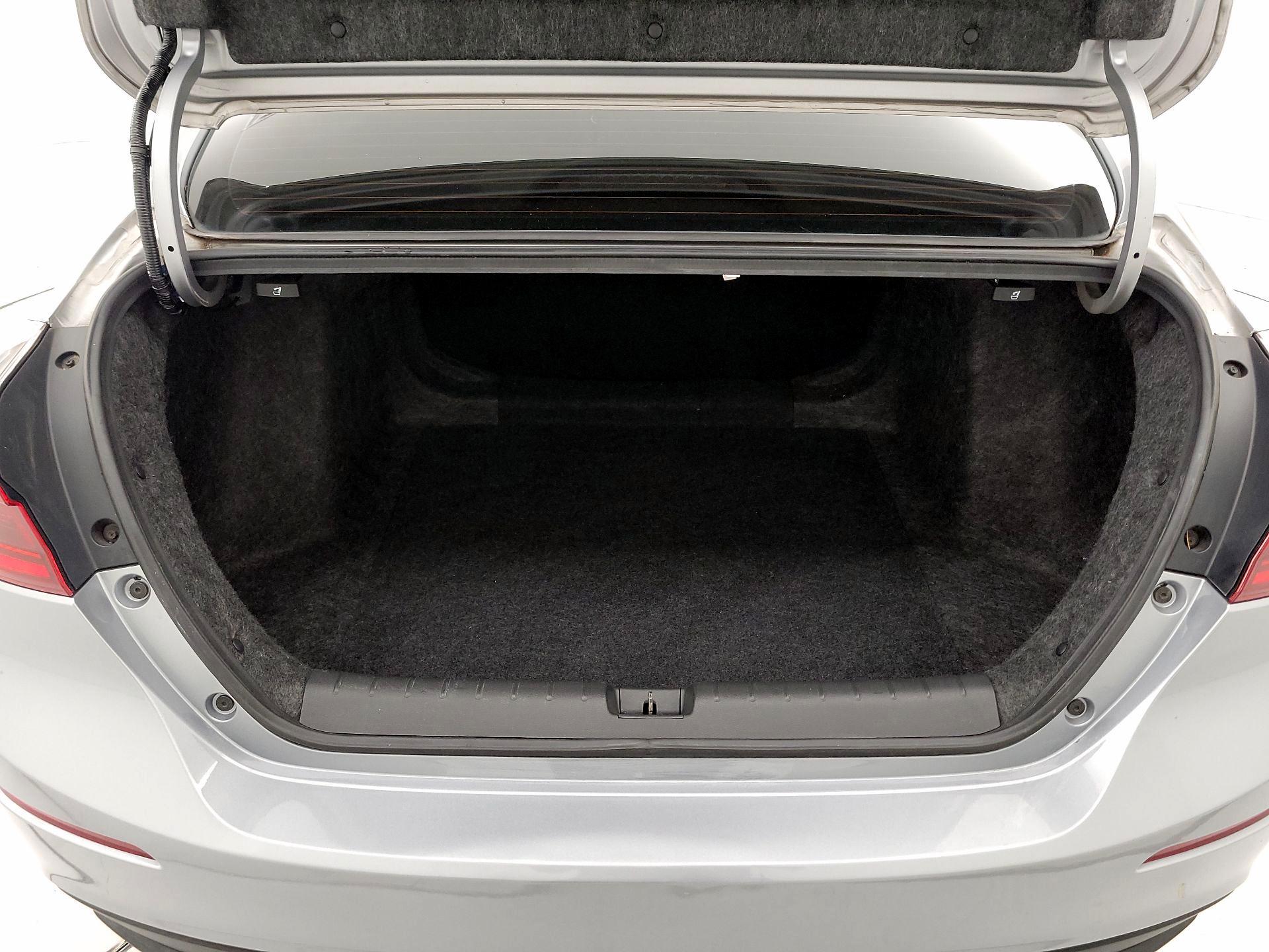 Thumbnail: 2019 Honda Insight - 20