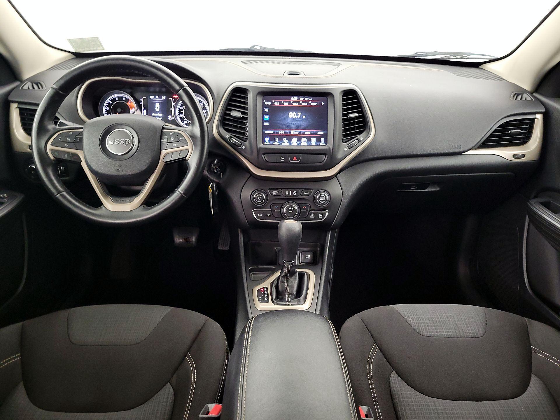 Thumbnail: 2016 Jeep Cherokee - 9