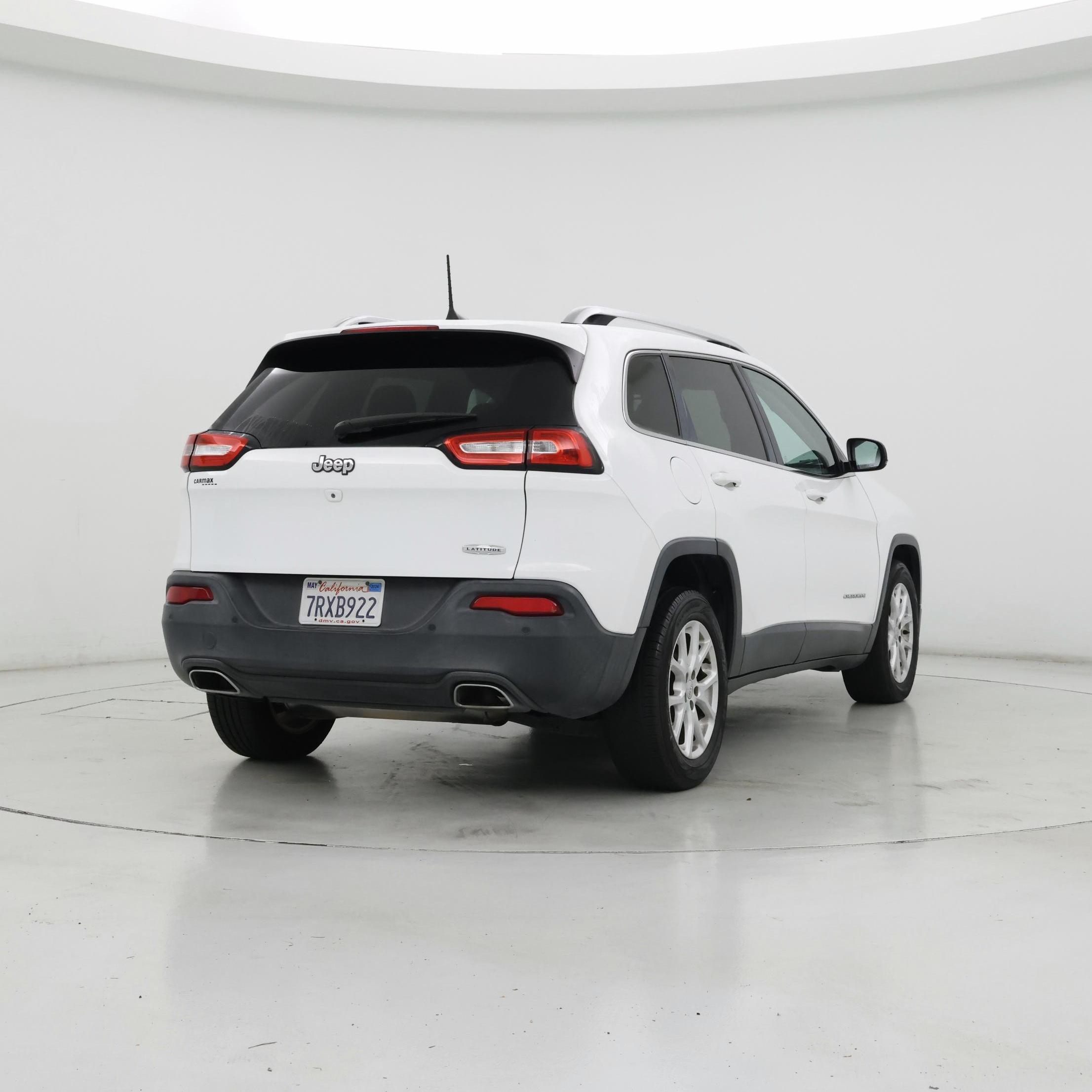 Thumbnail: 2016 Jeep Cherokee - 8