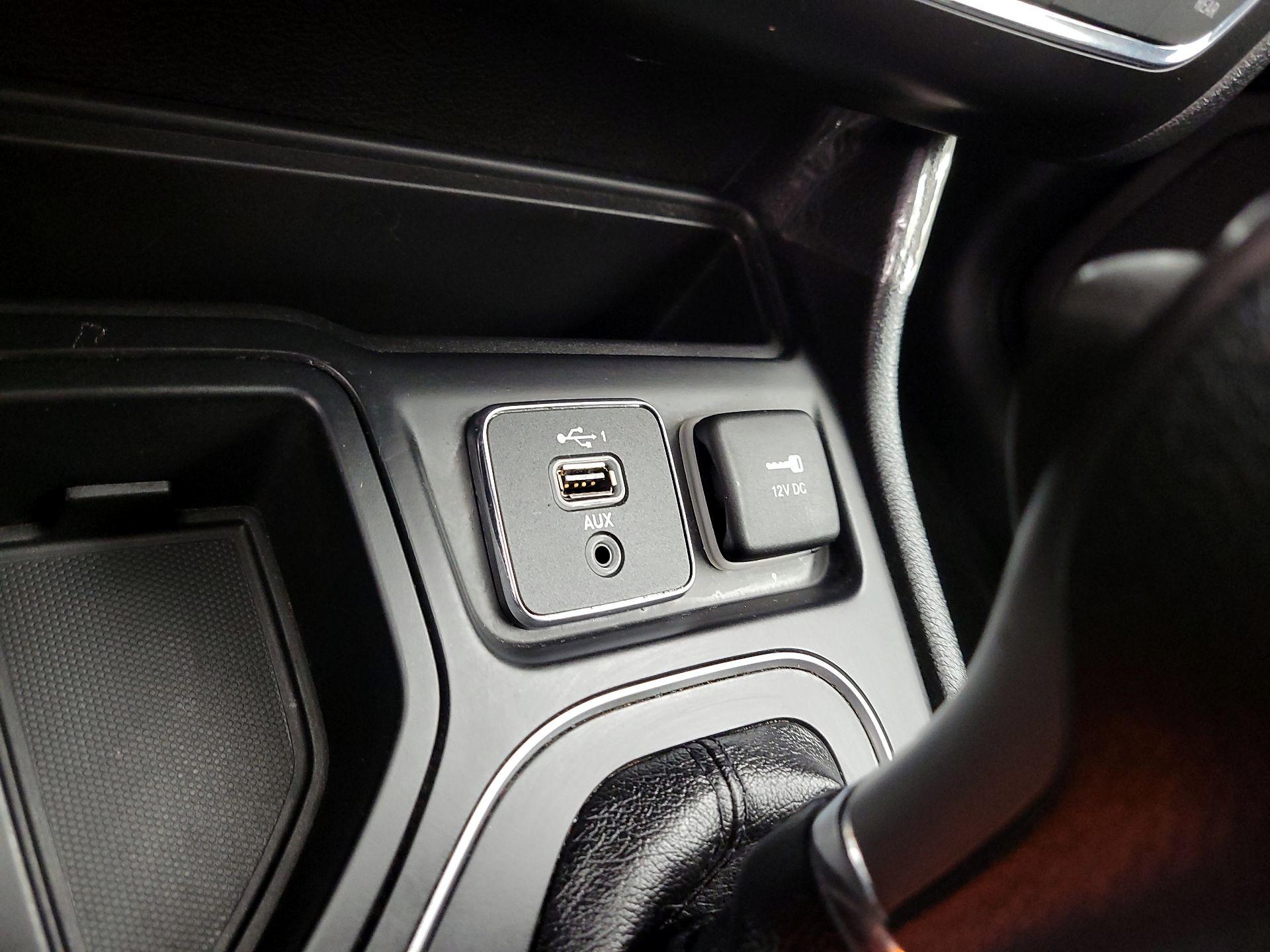 Thumbnail: 2020 Jeep Cherokee - 18
