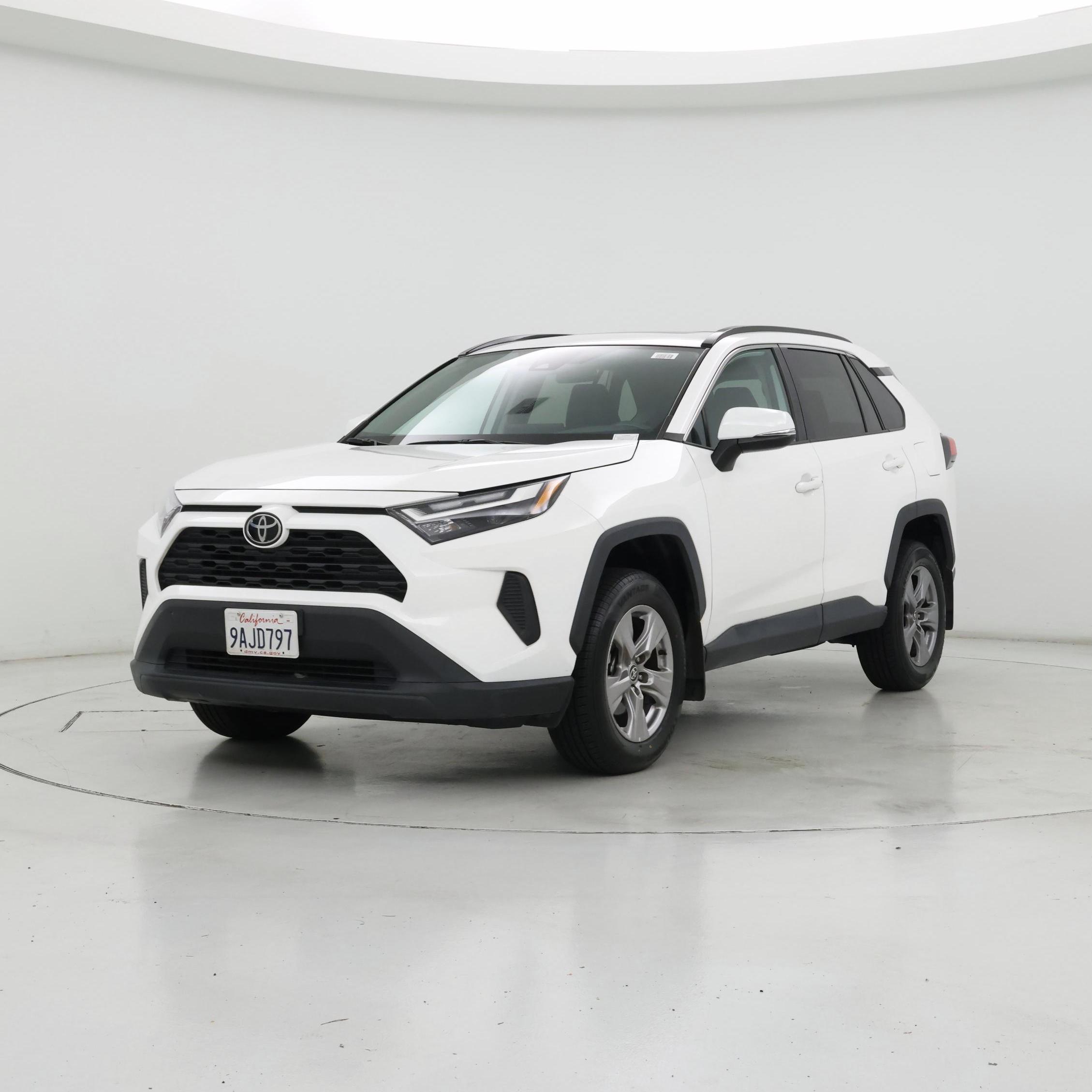 Thumbnail: 2022 Toyota RAV4 - 4