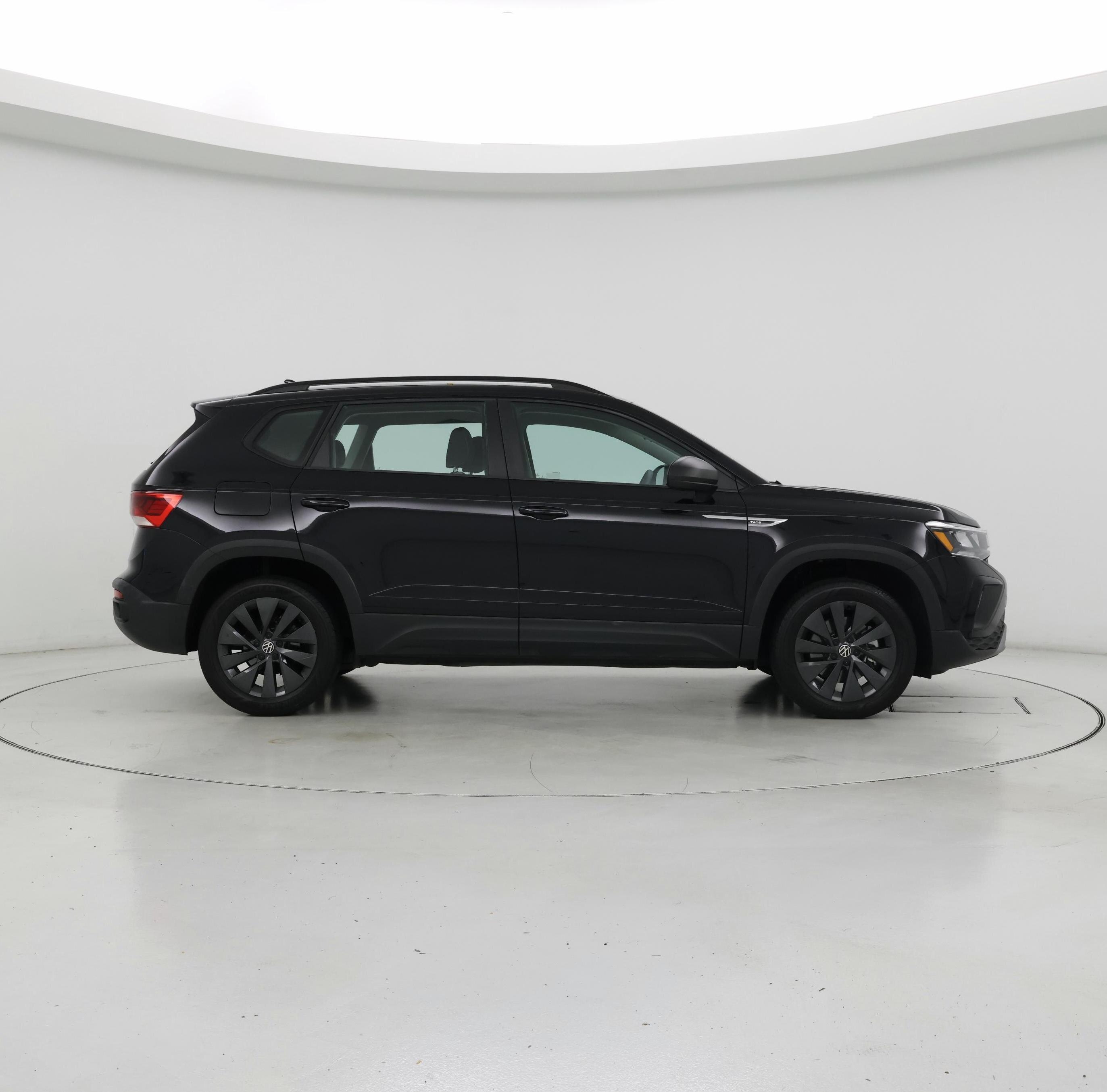 Thumbnail: 2022 Volkswagen Taos - 7