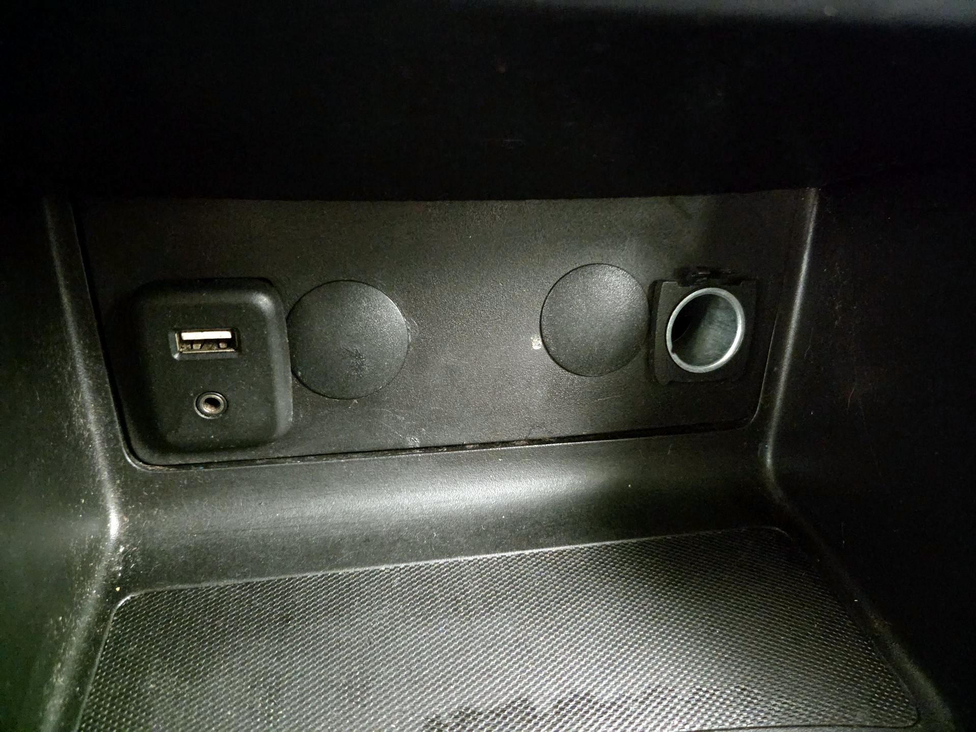 Thumbnail: 2017 Chevrolet Colorado - 18