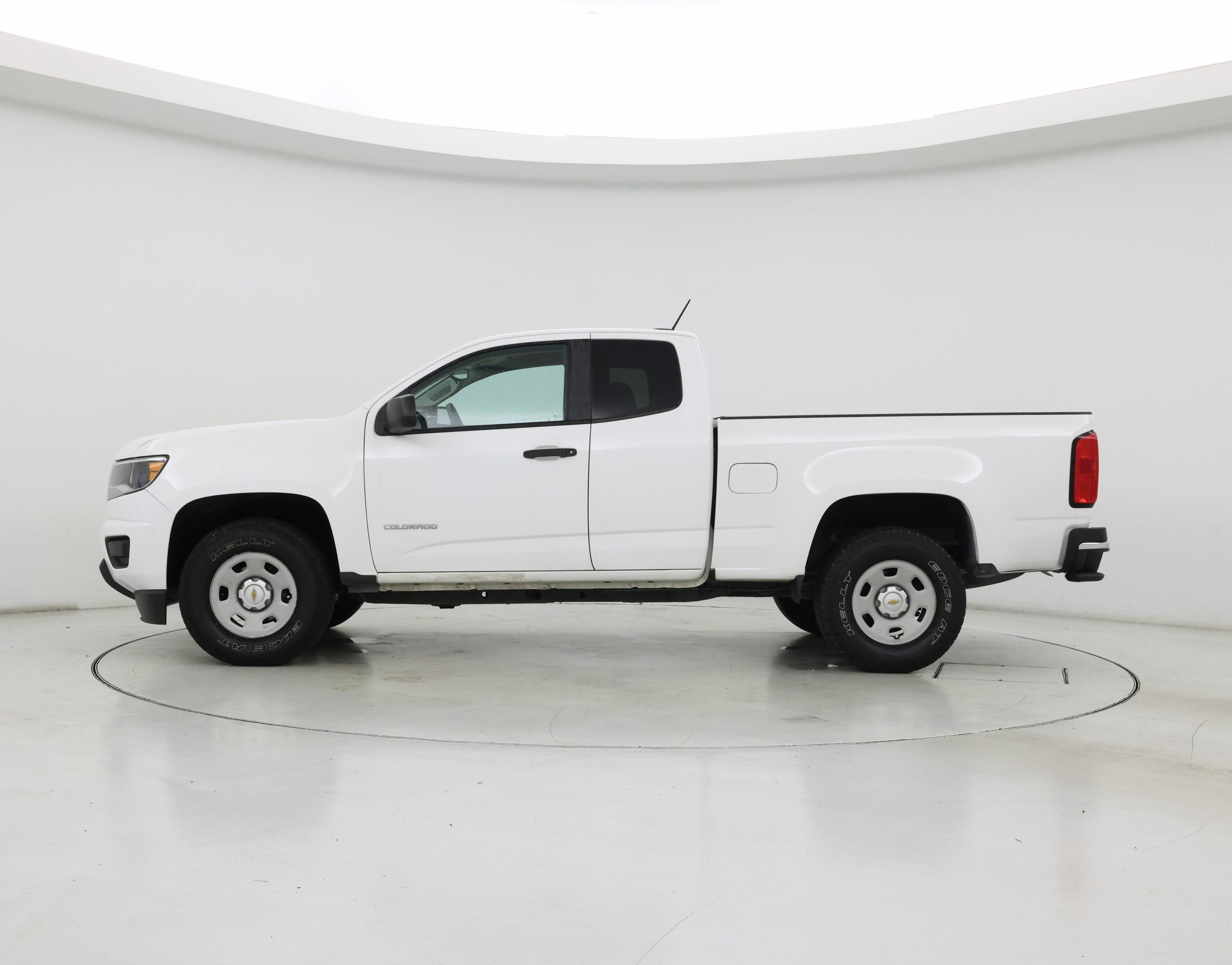 Thumbnail: 2017 Chevrolet Colorado - 3