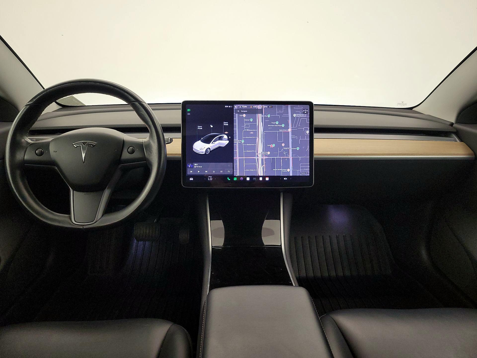 Thumbnail: 2018 Tesla Model 3 - 9