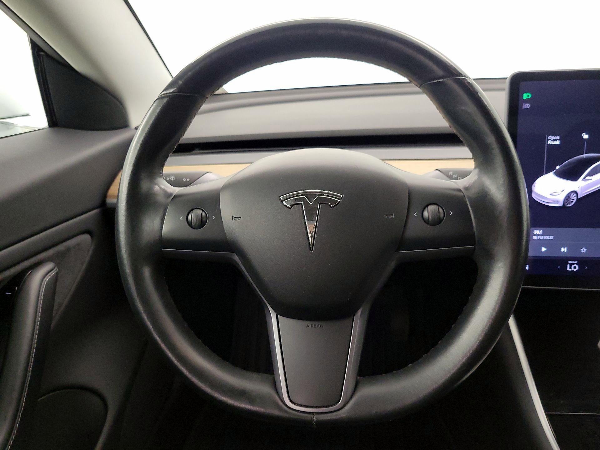 Thumbnail: 2018 Tesla Model 3 - 10