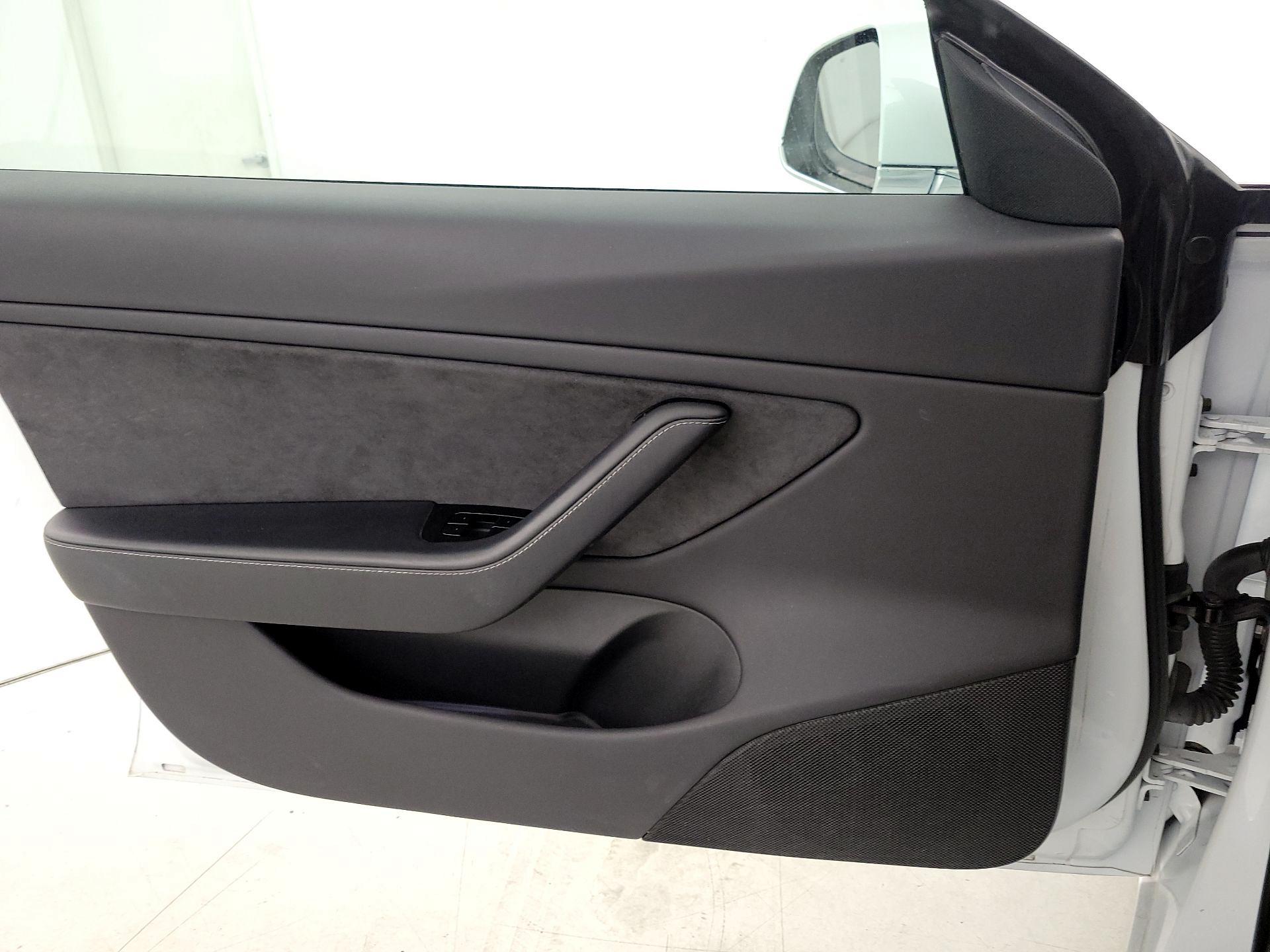 Thumbnail: 2018 Tesla Model 3 - 12