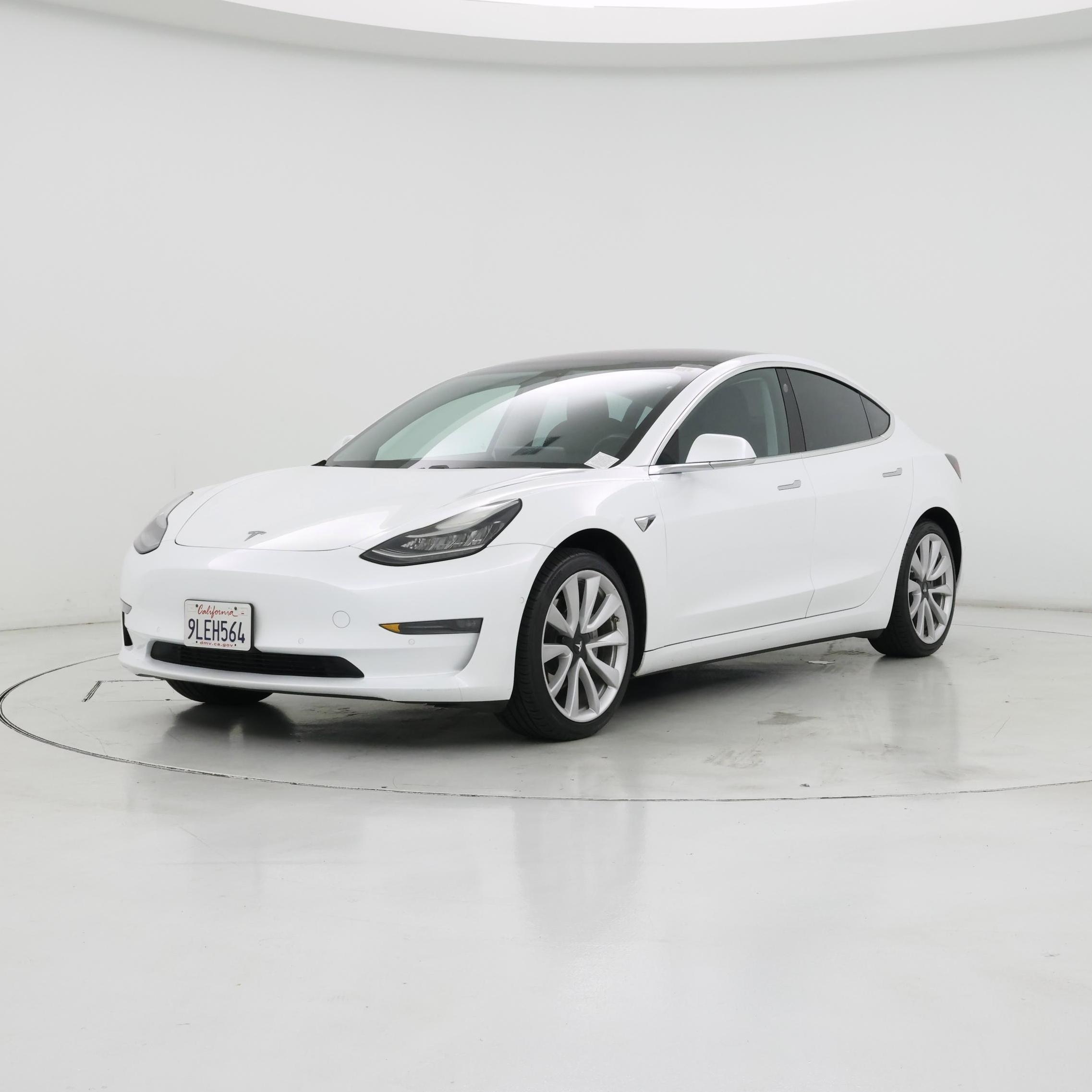 Thumbnail: 2018 Tesla Model 3 - 4