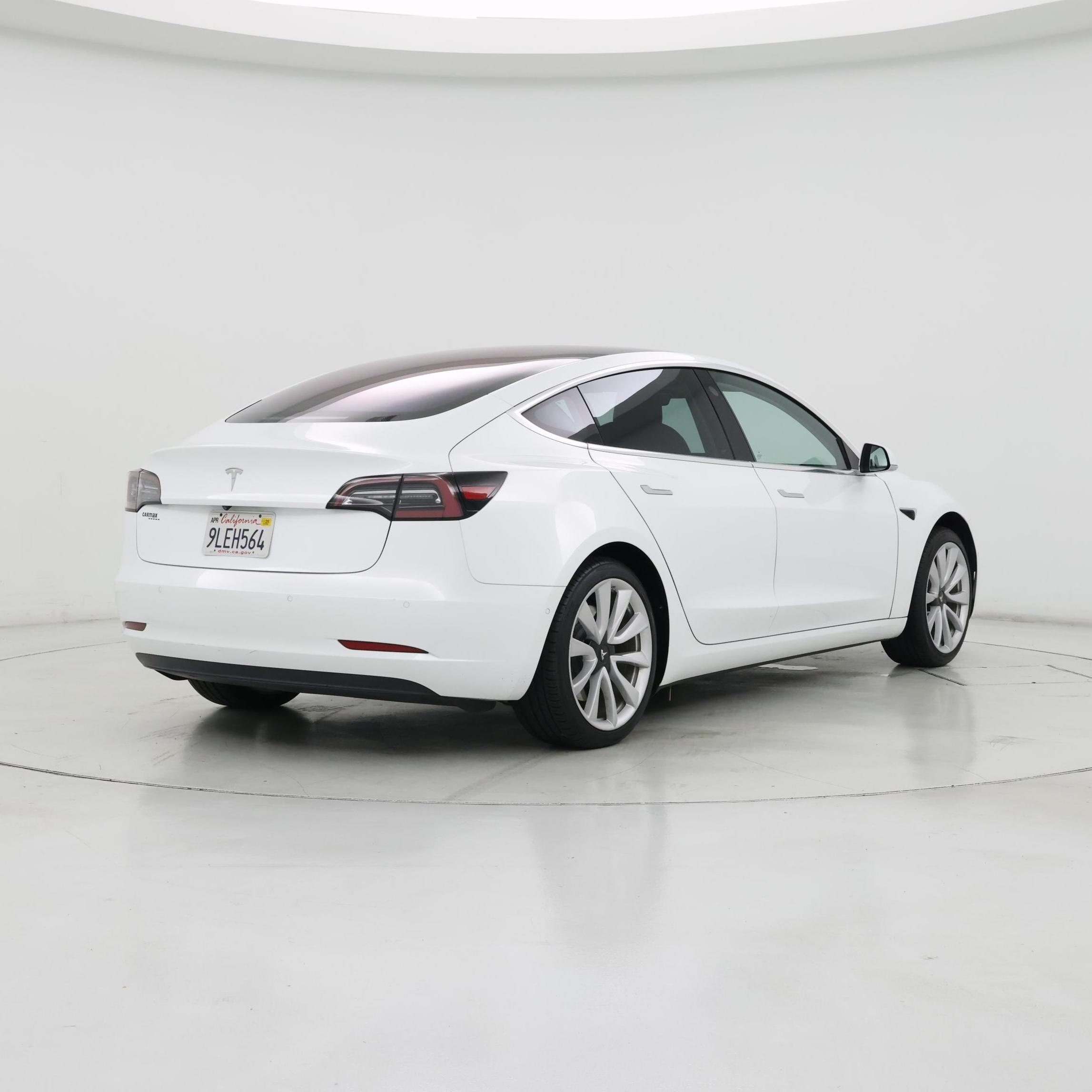 Thumbnail: 2018 Tesla Model 3 - 8