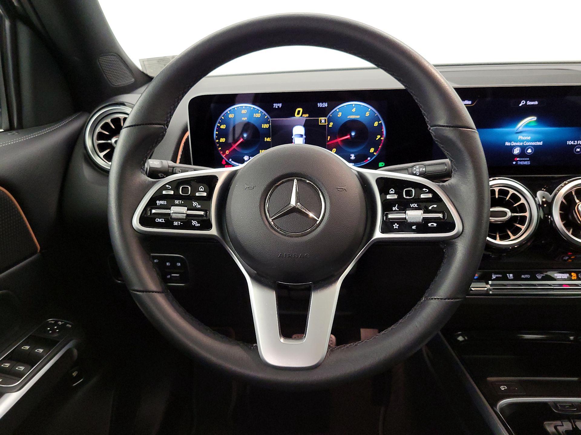 Thumbnail: 2020 Mercedes-Benz GLB - 10